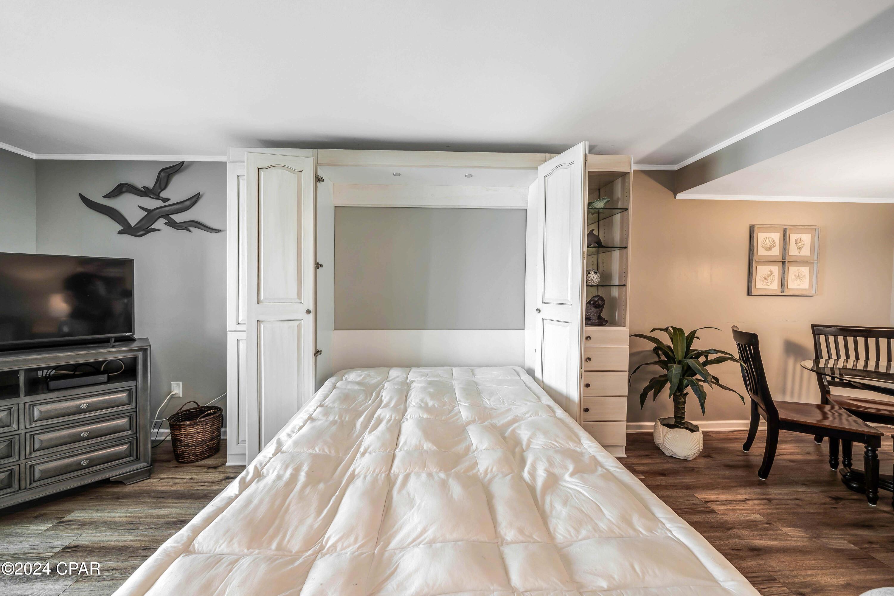 Mariner East Condo - Residential