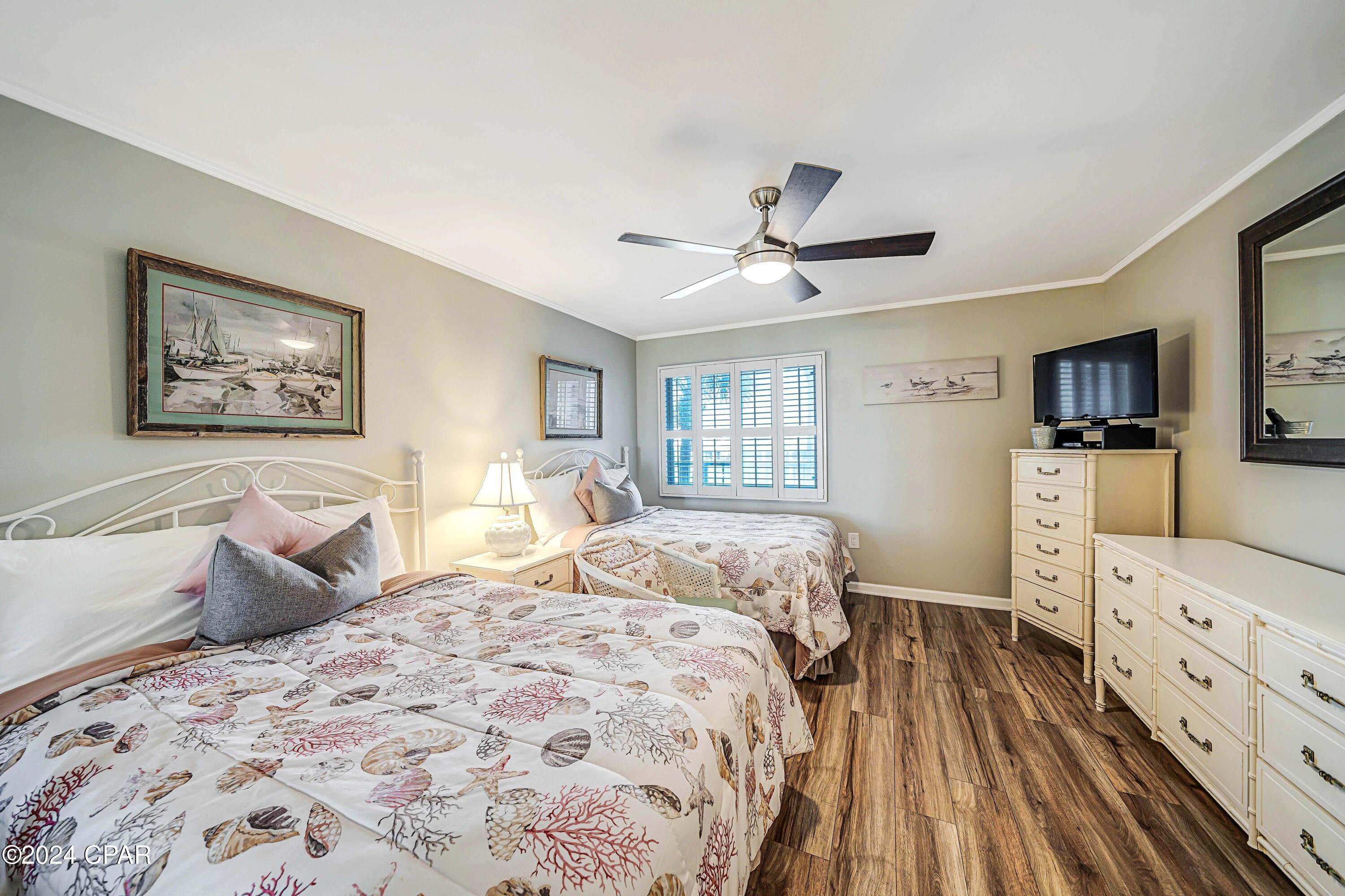 Mariner East Condo - Residential