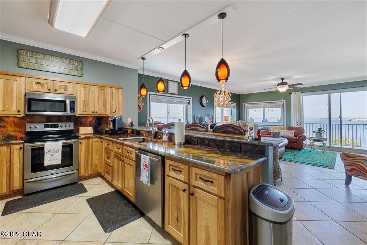 Magnolia Bay Club - Residential