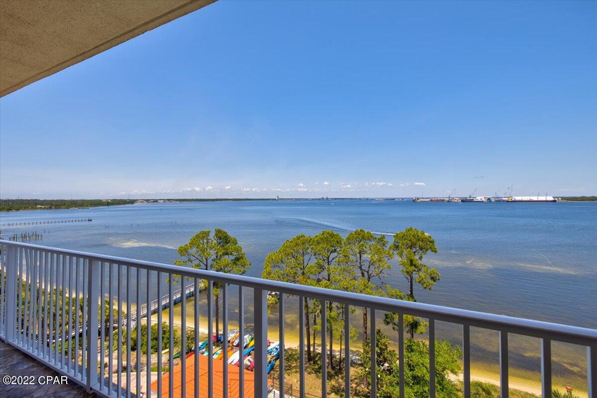 Magnolia Bay Club - Residential