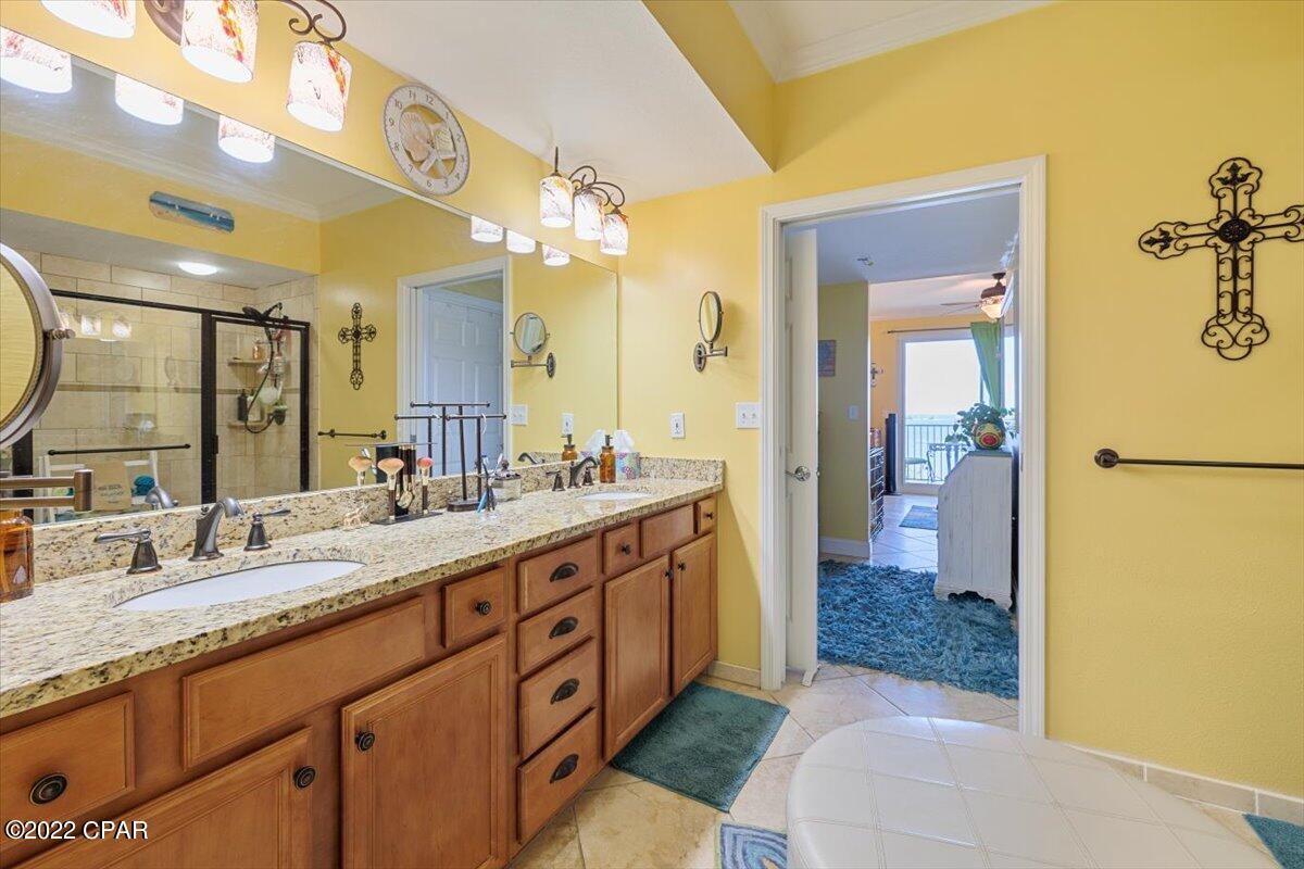 Magnolia Bay Club - Residential