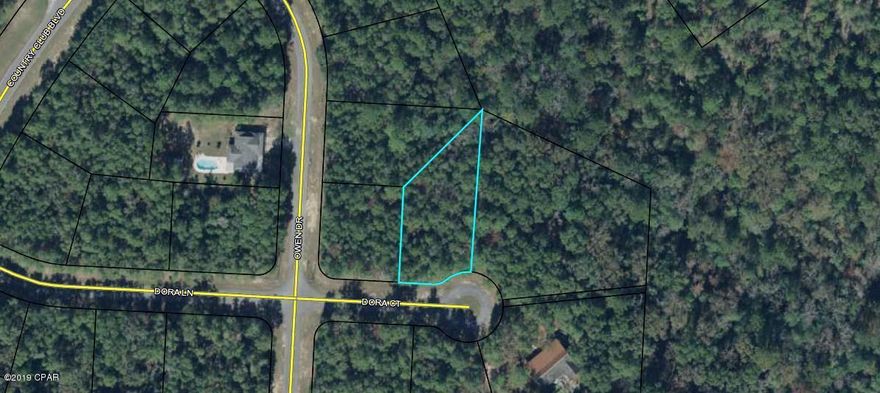 Convenient building lot in Sunny Hills. This lot is right around the corner from the golf course! Sunny Hills is home to the county's first golf course and 26 lakes/ponds, including crystal clear Gap Pond and the well-known Boat Lake. There are 5 boat landings in the community for the fishermen. Sunny Hills is deed restricted, but there is no HOA fee that applies. NO mobile homes are allowed. Site-built only. Enjoy the slower pace of life this area has to offer and significantly lower taxes! Washington County is among the top five counties in the state of Florida that have the lowest property taxes. This lot is only a 20 minute drive from Chipley or Bonifay and about 45 minutes from Panama City Beach. In between there are several gas stations, convenient stores, and mom-and-pop restaurants