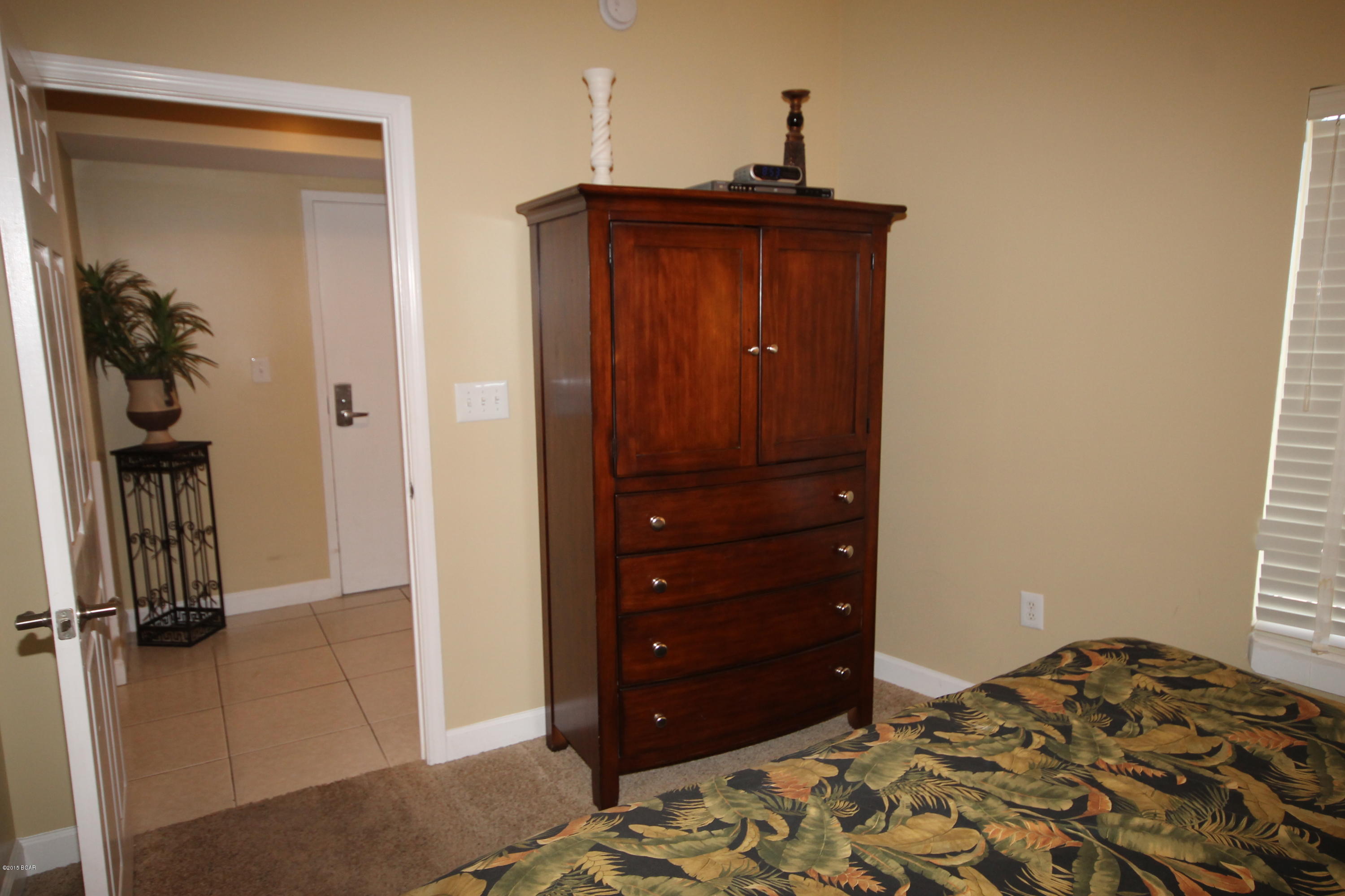 Splash Condo - Residential