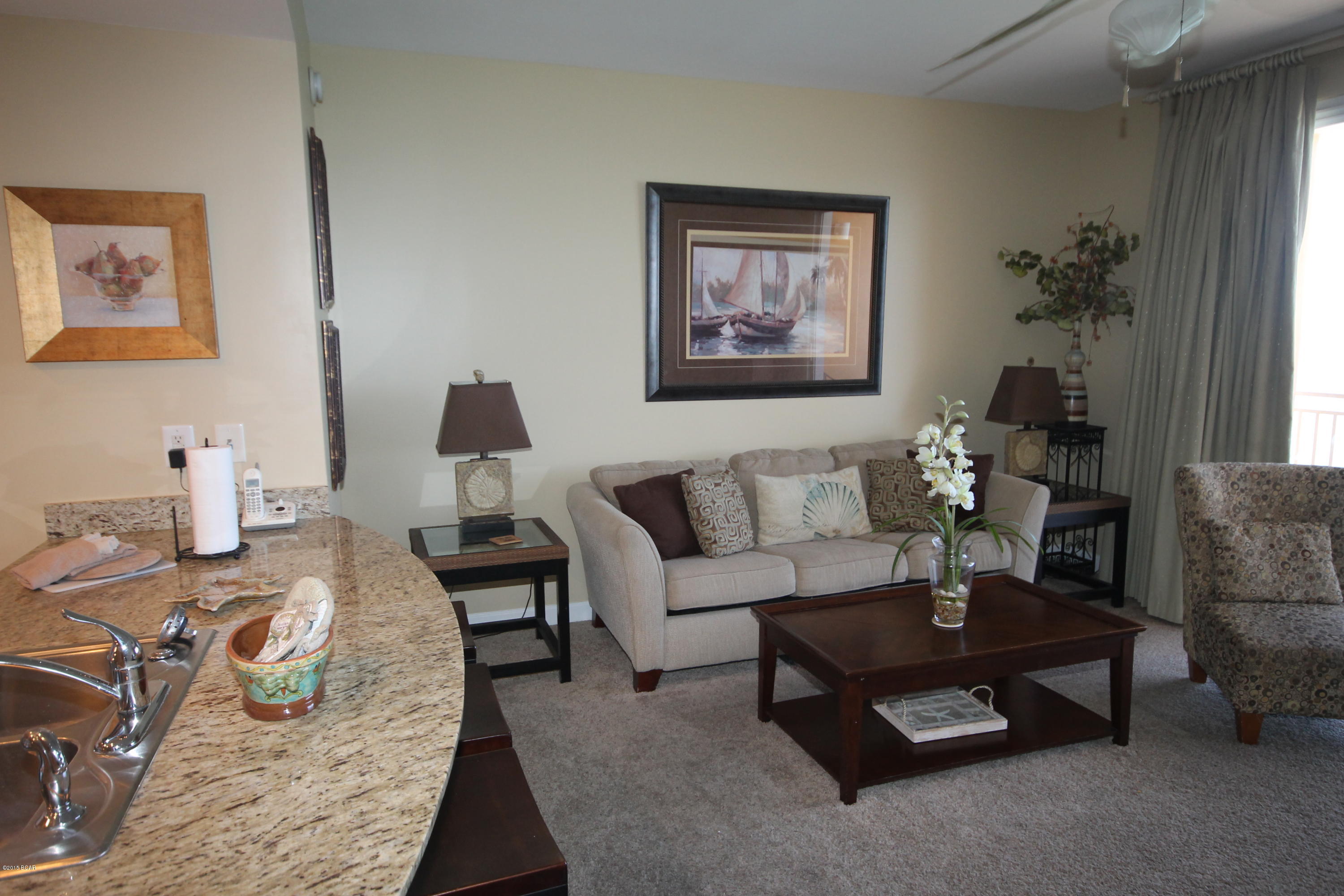 Splash Condo - Residential