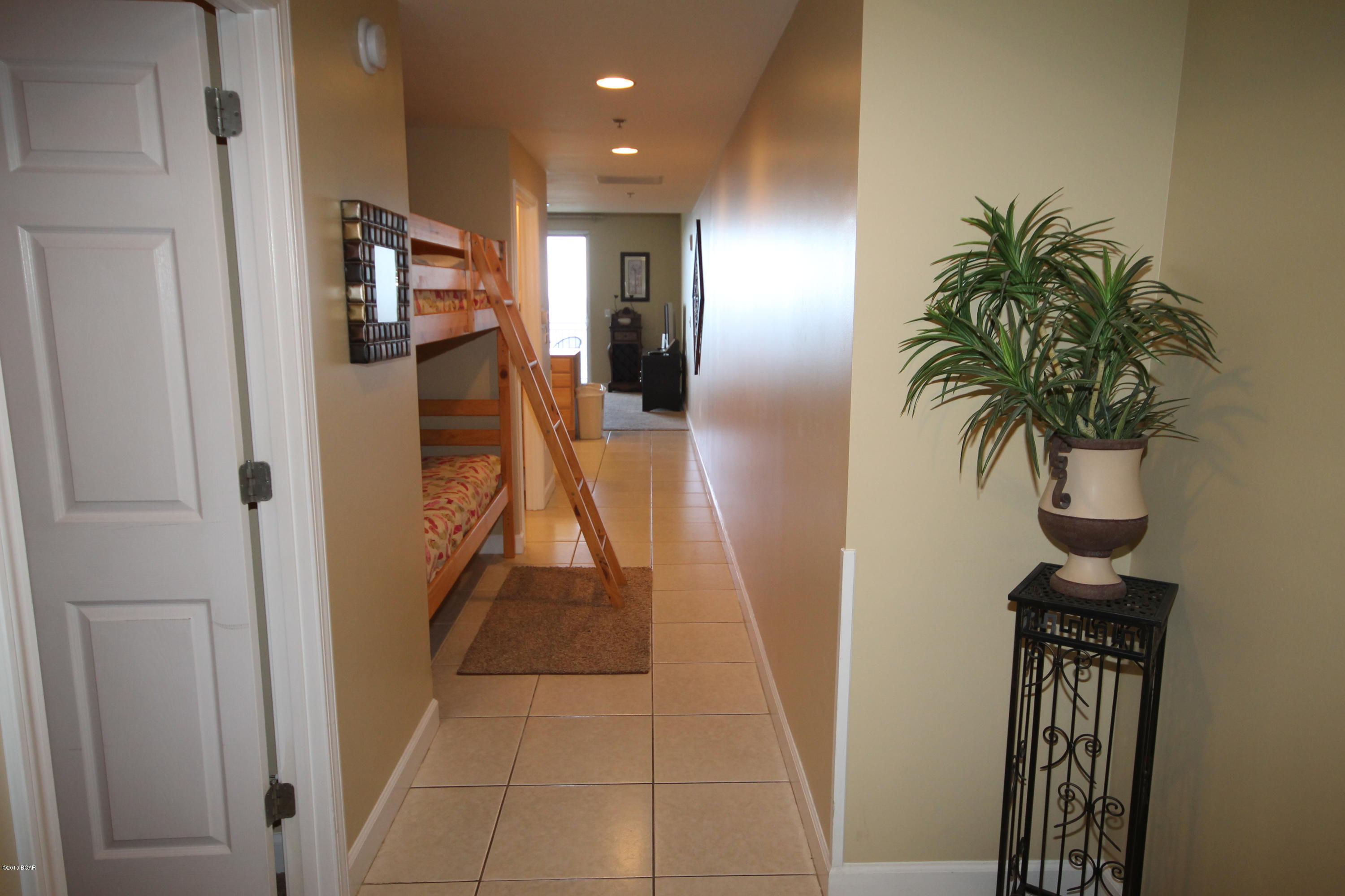 Splash Condo - Residential