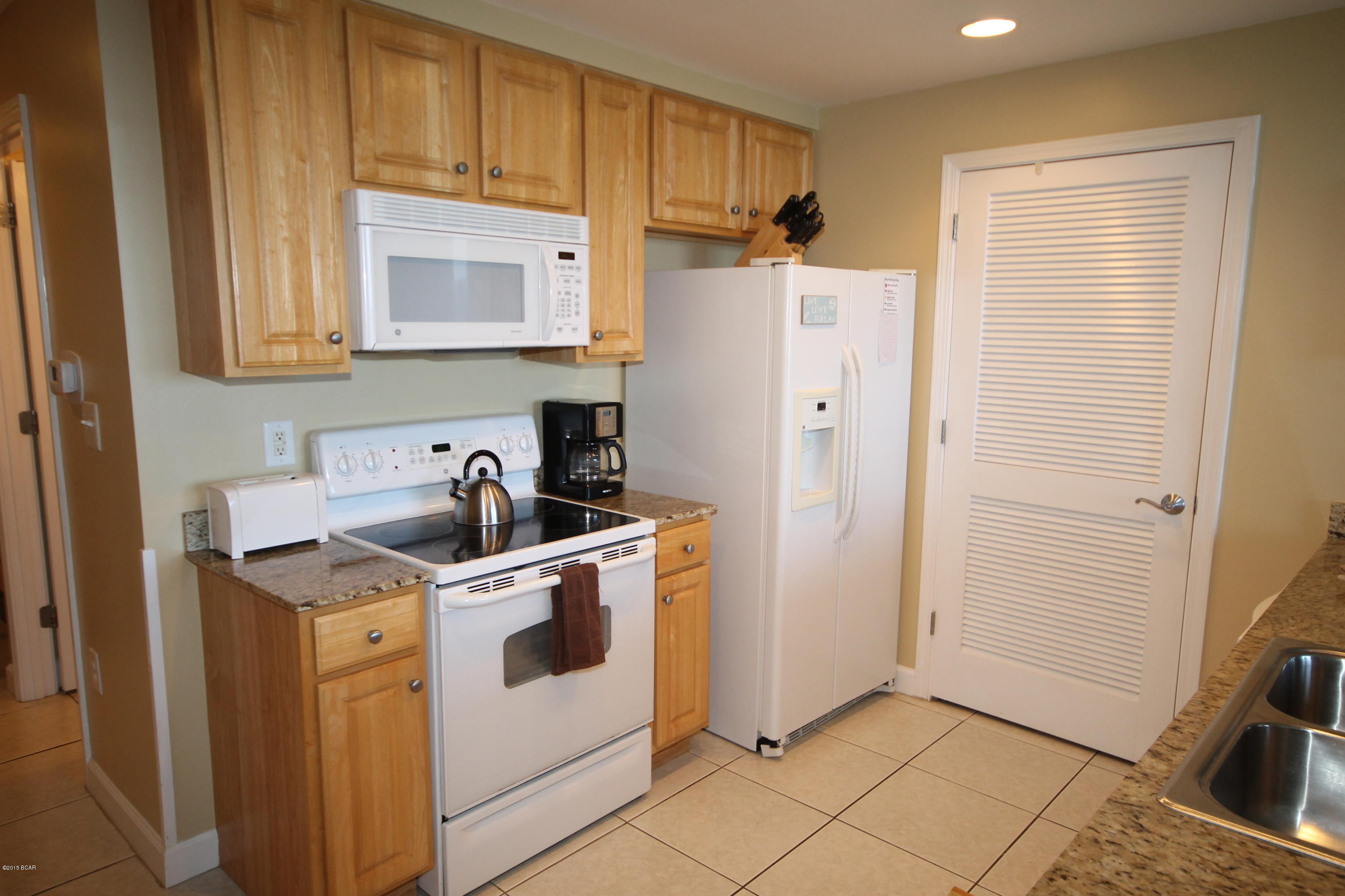 Splash Condo - Residential