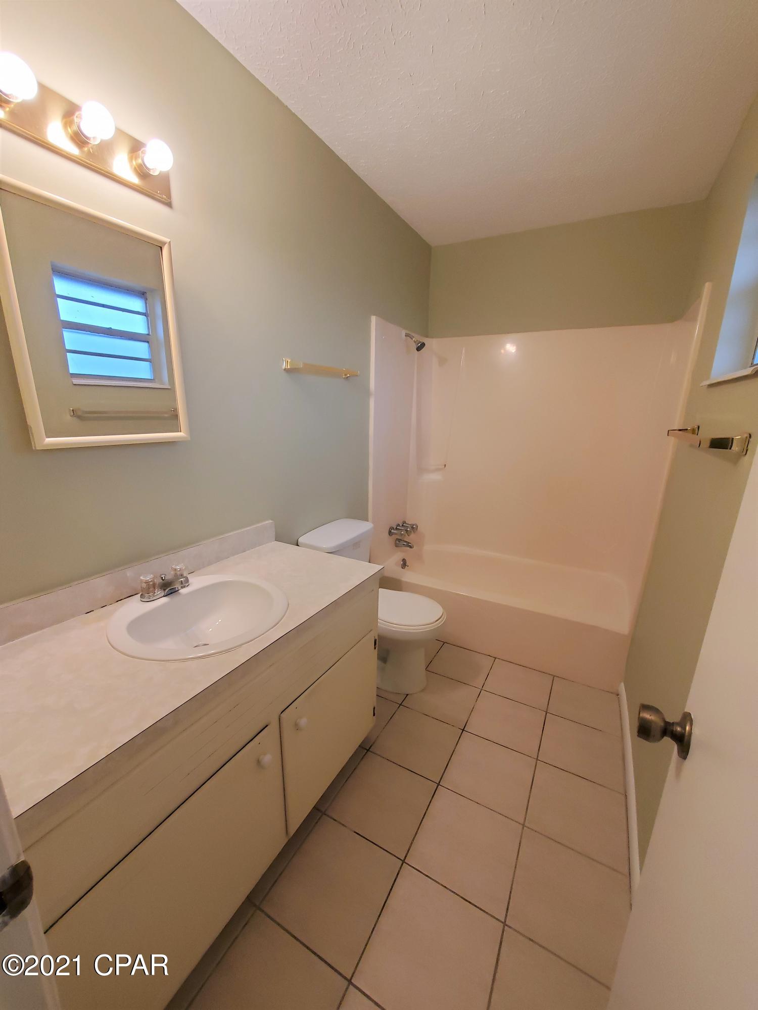 Lannie Rowe Lake Estates U-9 - Residential