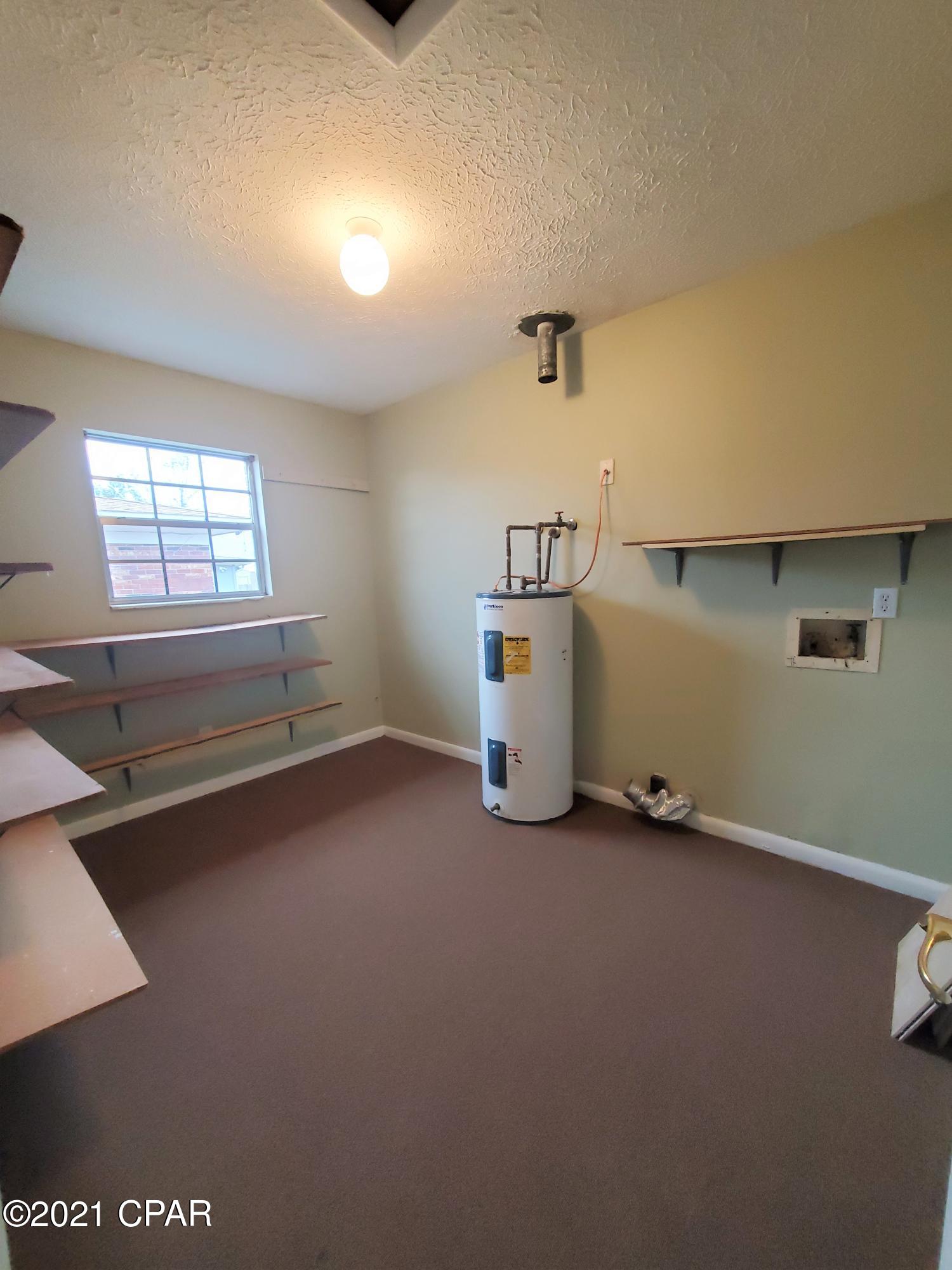 Lannie Rowe Lake Estates U-9 - Residential