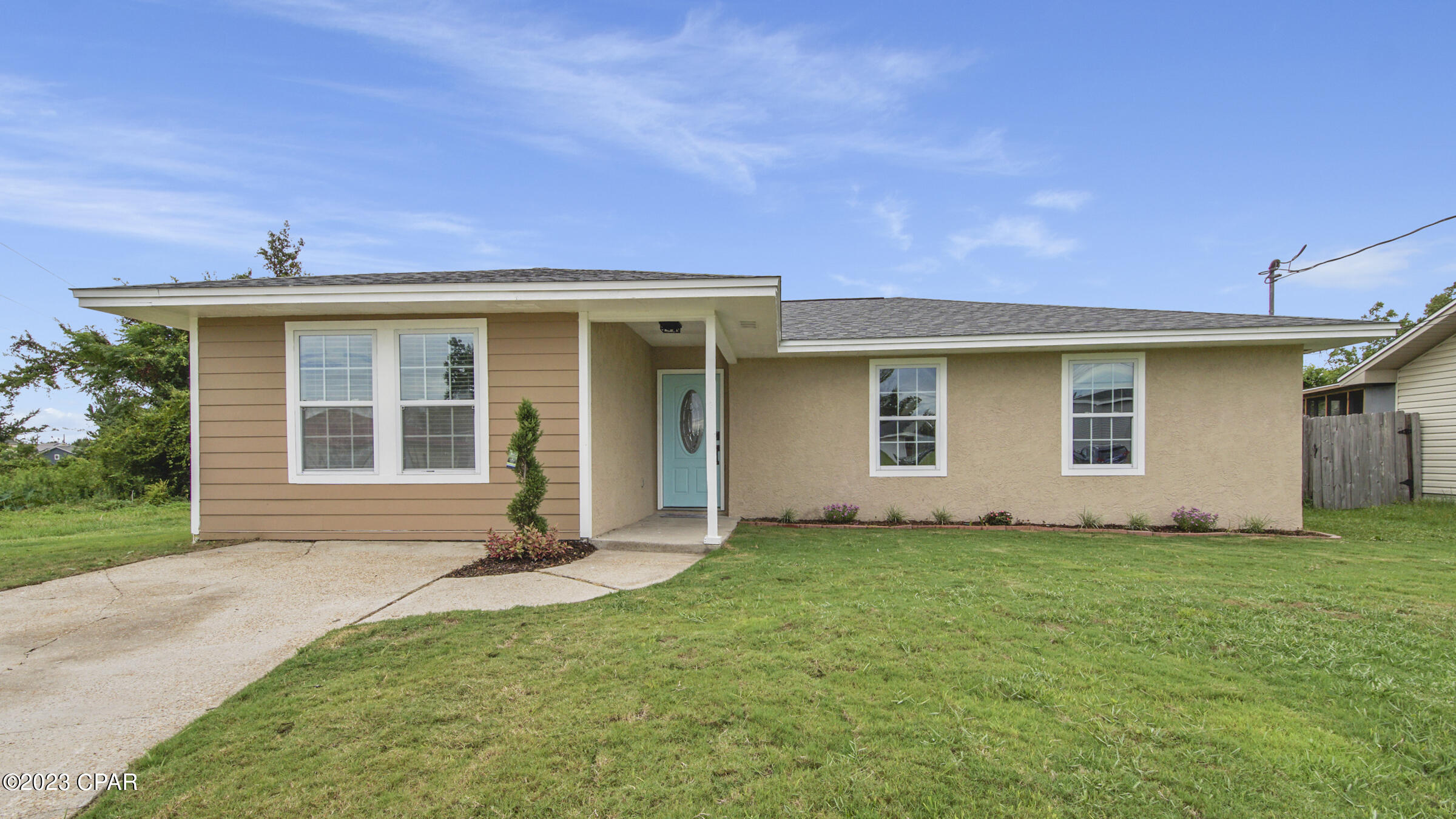 Towne & Country Lake Estates - Residential