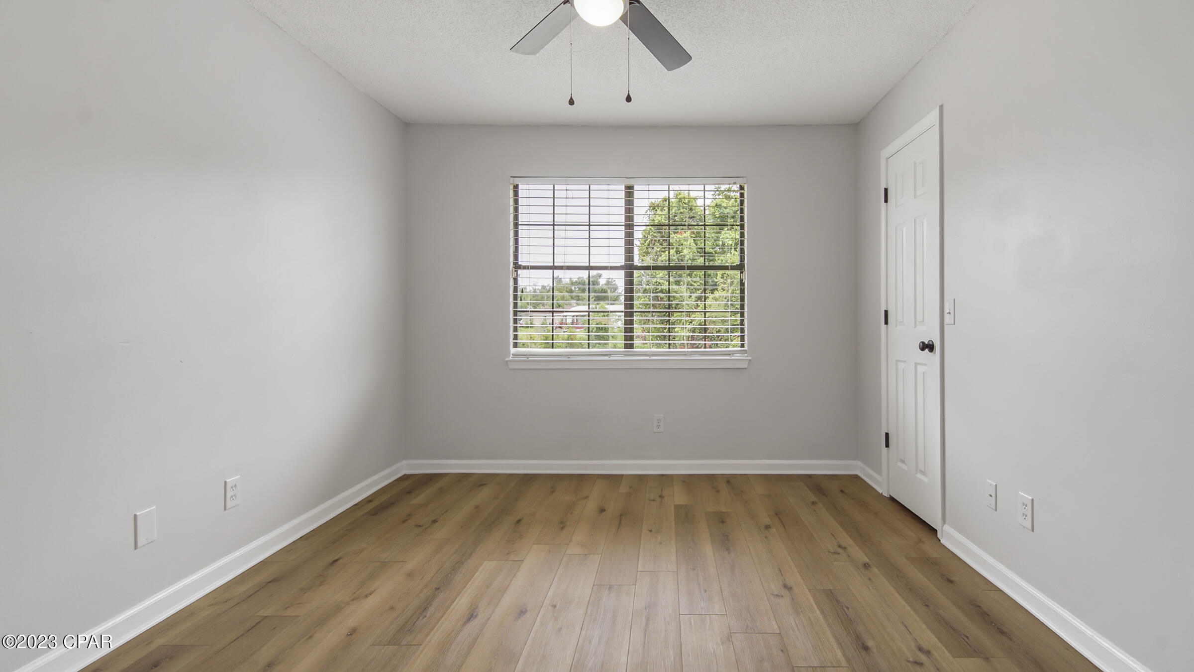 Towne & Country Lake Estates - Residential