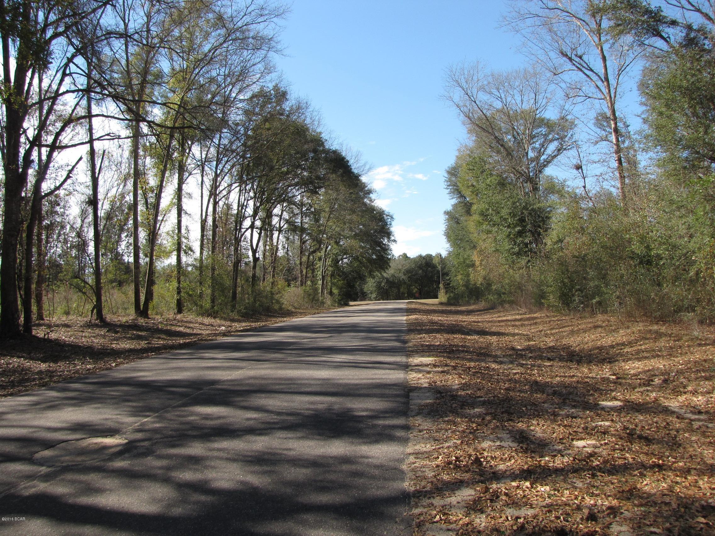 Compass Lake In The Hills - Land