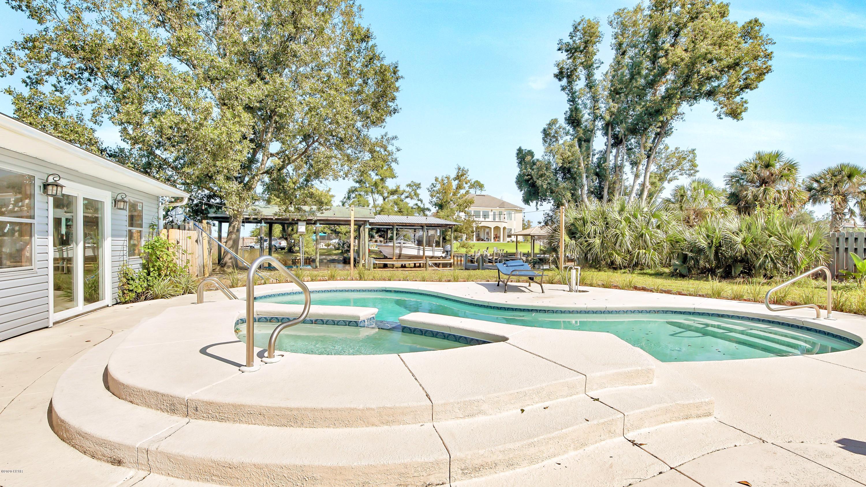 Baywood Shores Est Unit 5 - Residential