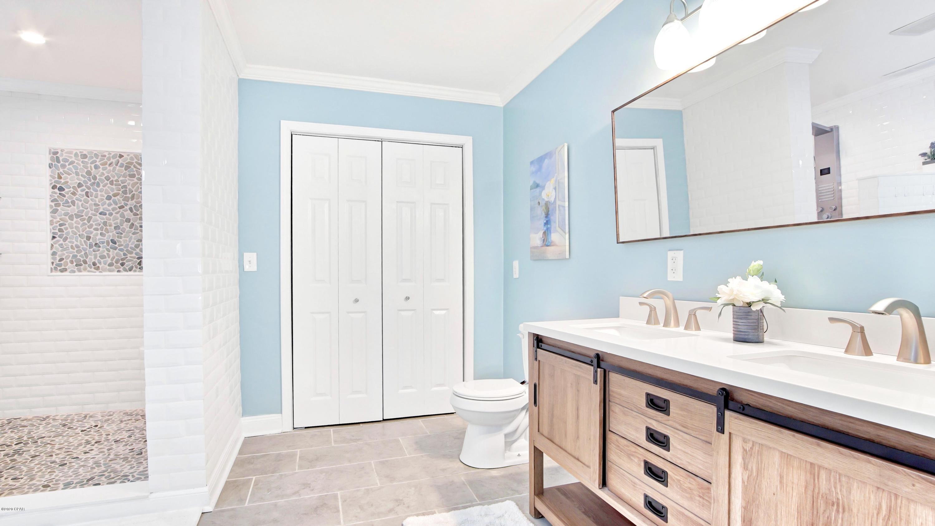 Baywood Shores Est Unit 5 - Residential