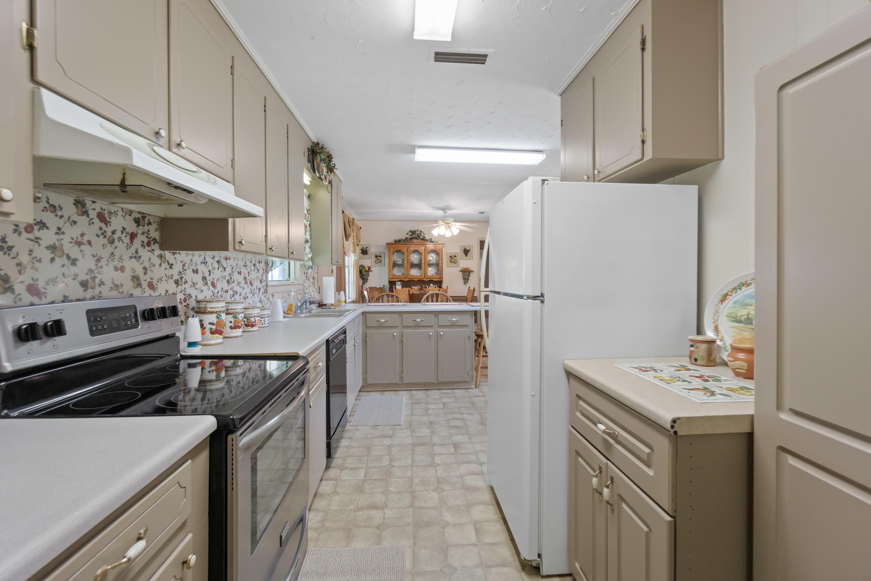 [No Recorded Subdiv] - Residential