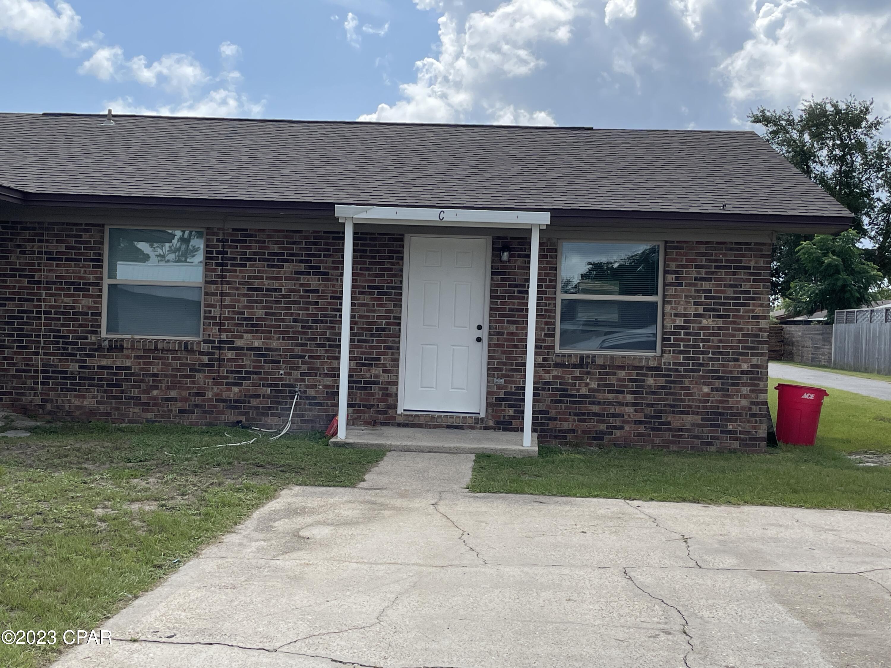 [No Recorded Subdiv] - Residential Lease