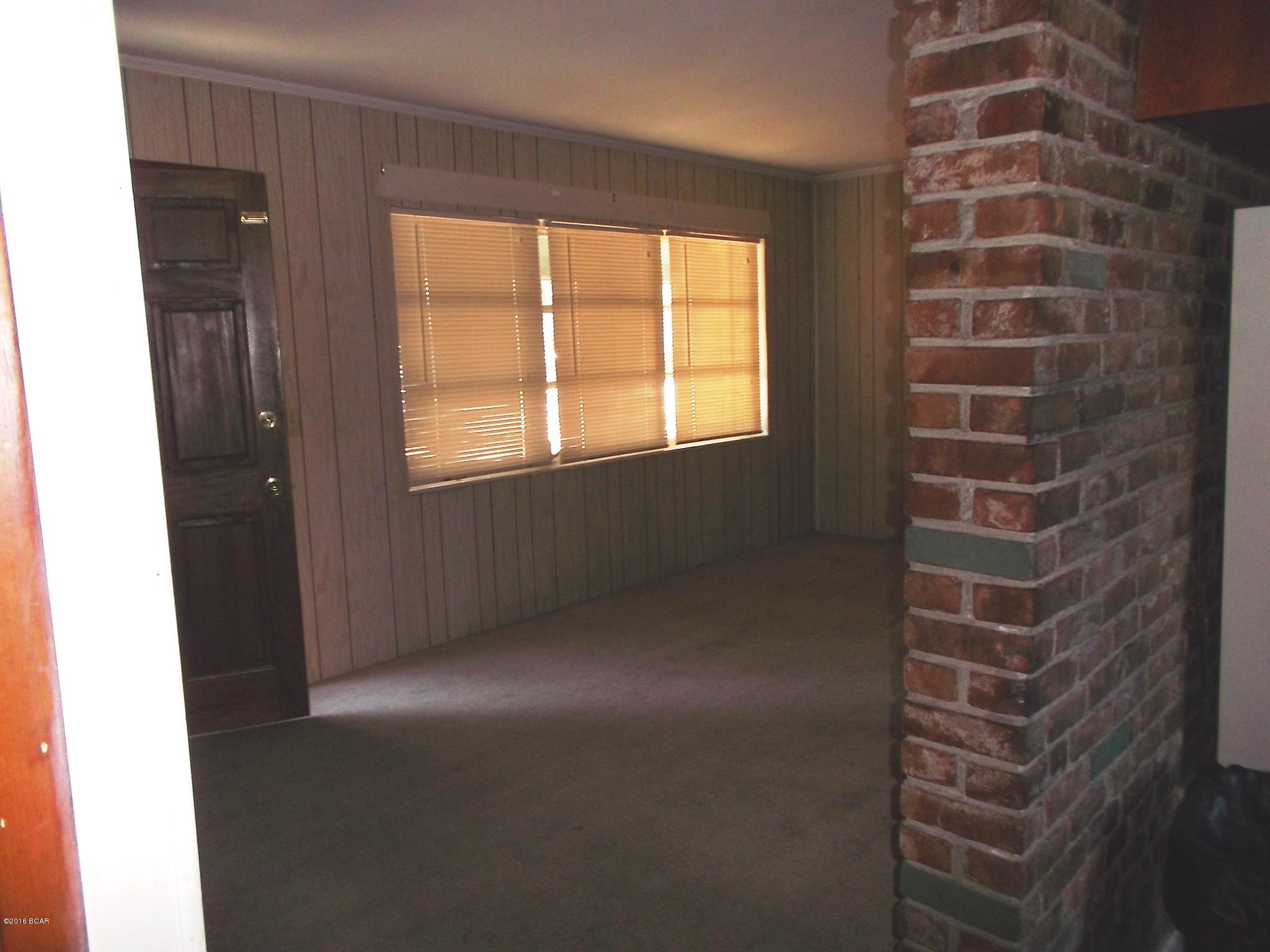 Register, E.B. 2nd - Residential Lease