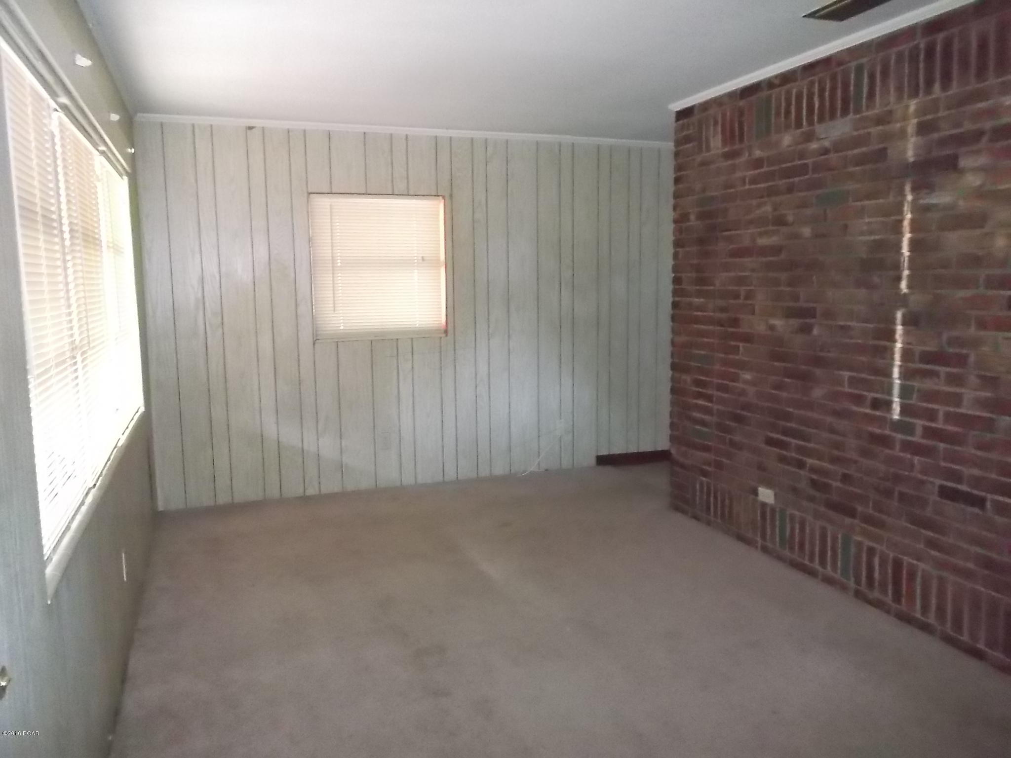 Register, E.B. 2nd - Residential Lease