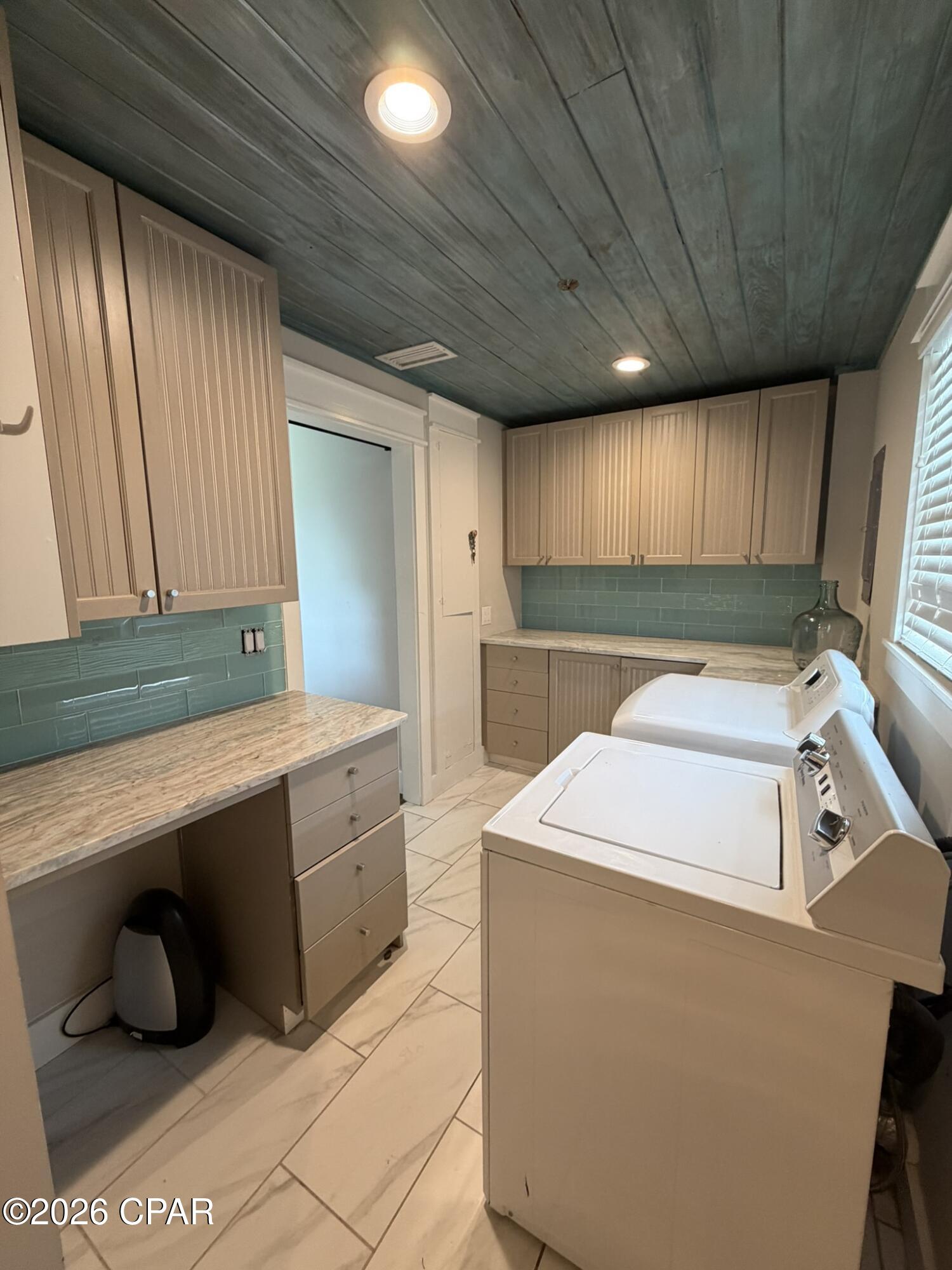 Island View Estates - Residential