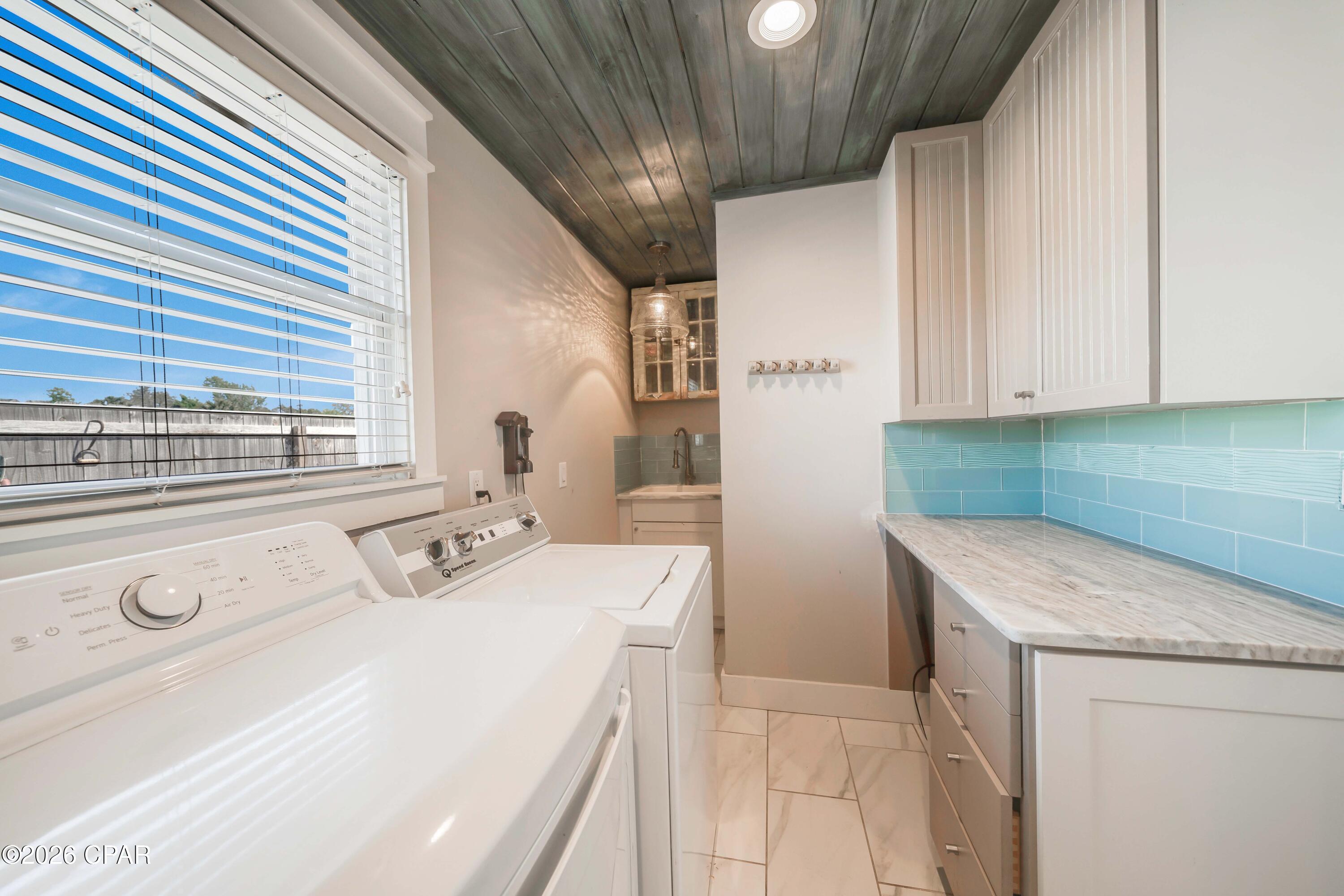 Island View Estates - Residential