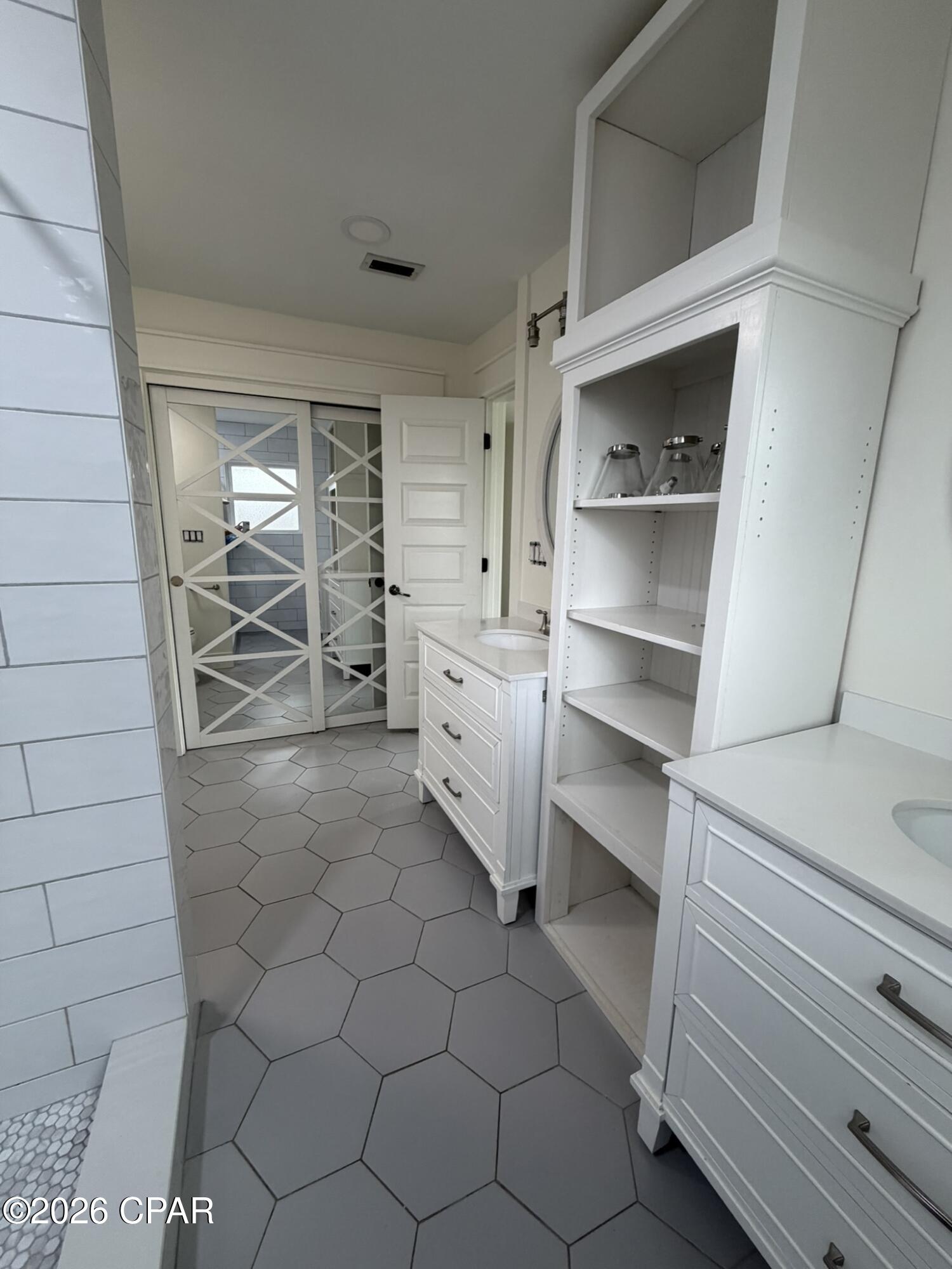 Island View Estates - Residential