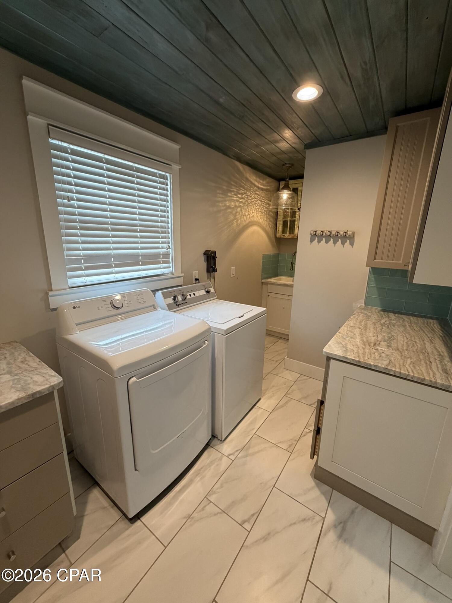 Island View Estates - Residential