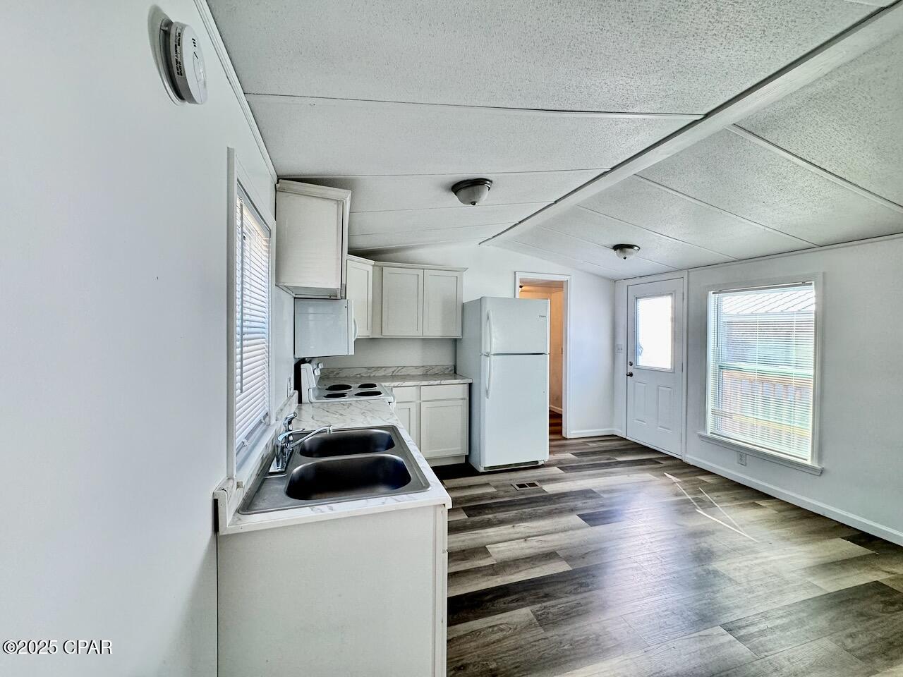 Laguna Beach Estates - Residential