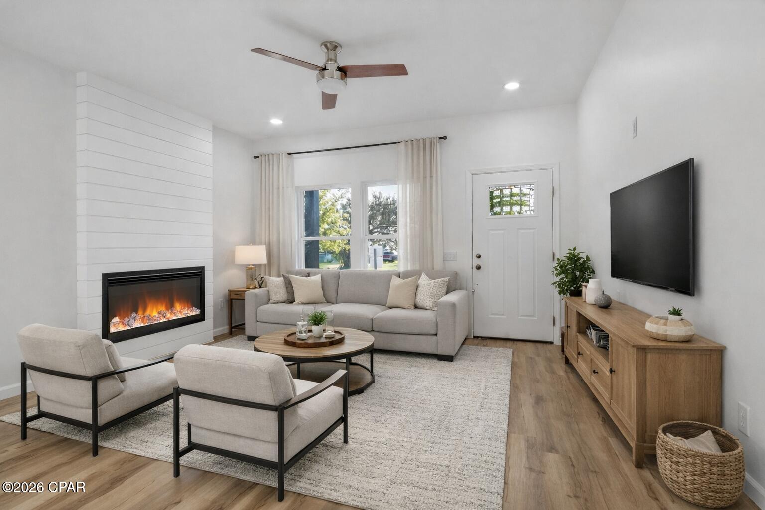 [No Recorded Subdiv] - Residential