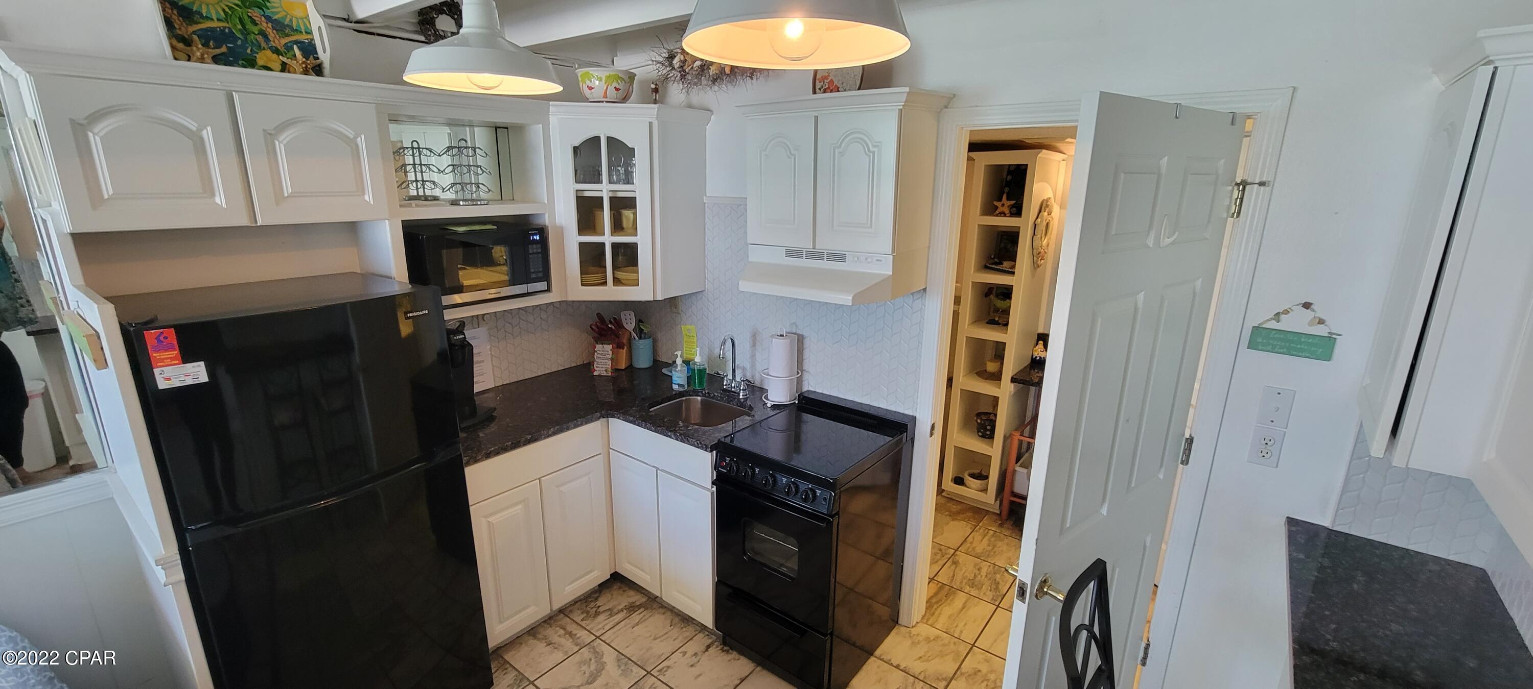 Fontainebleau Terrace - Residential