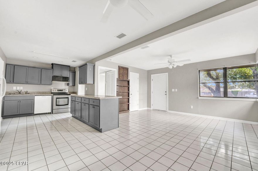 BACK ON MARKET WITH CHANGES TO THE FRONT, Dont miss out on this home! 


Charming 2 bed, 2 bath single-family home on a large lot! Built in 1960, this solid concrete block residence features a carport and NO HOA. Located near Tyndall AFB and local schools & offers a fantastic canvas for upgrades! Don't miss this opportunity in Panama City.