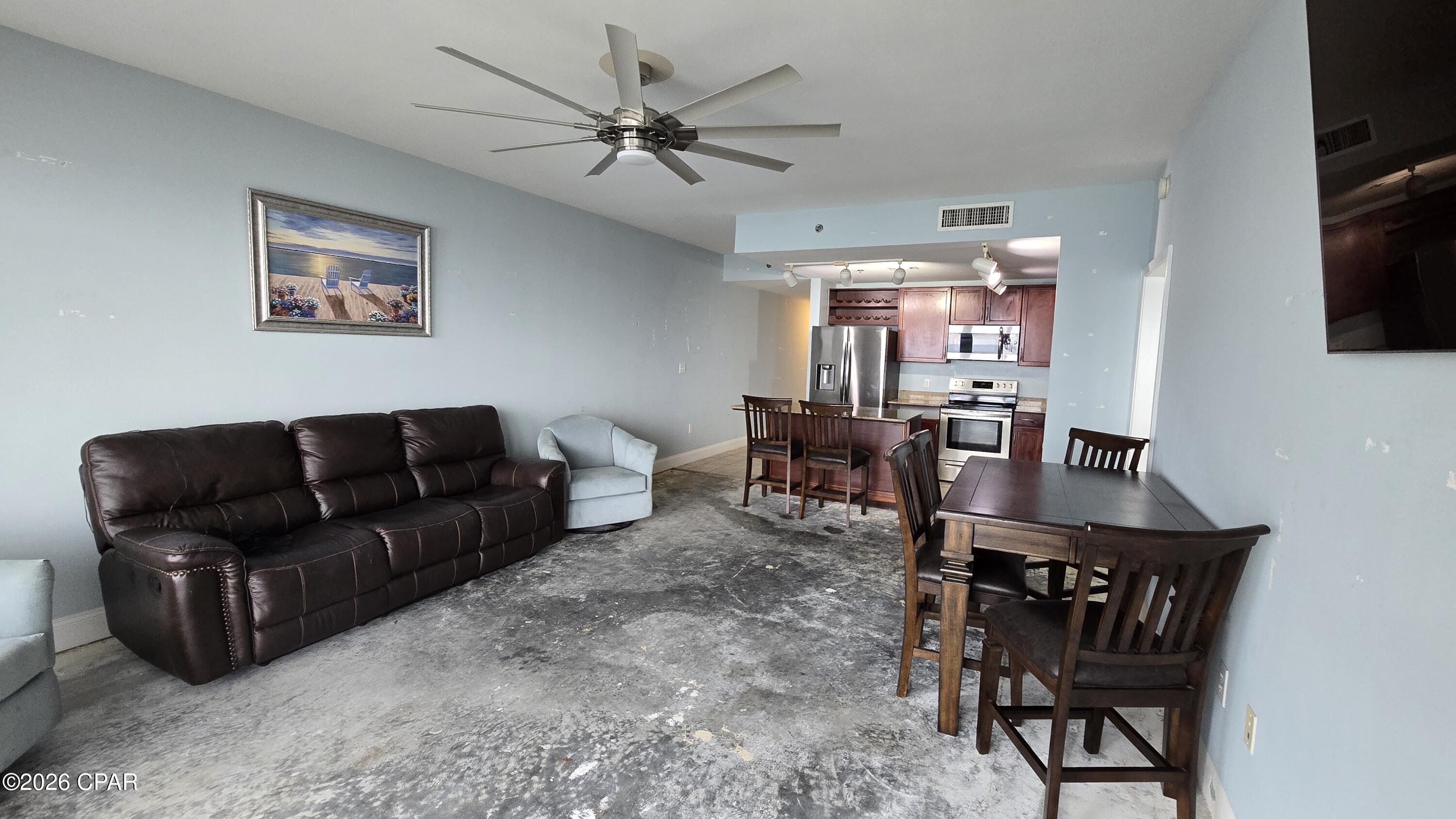 Laketown Wharf - Residential