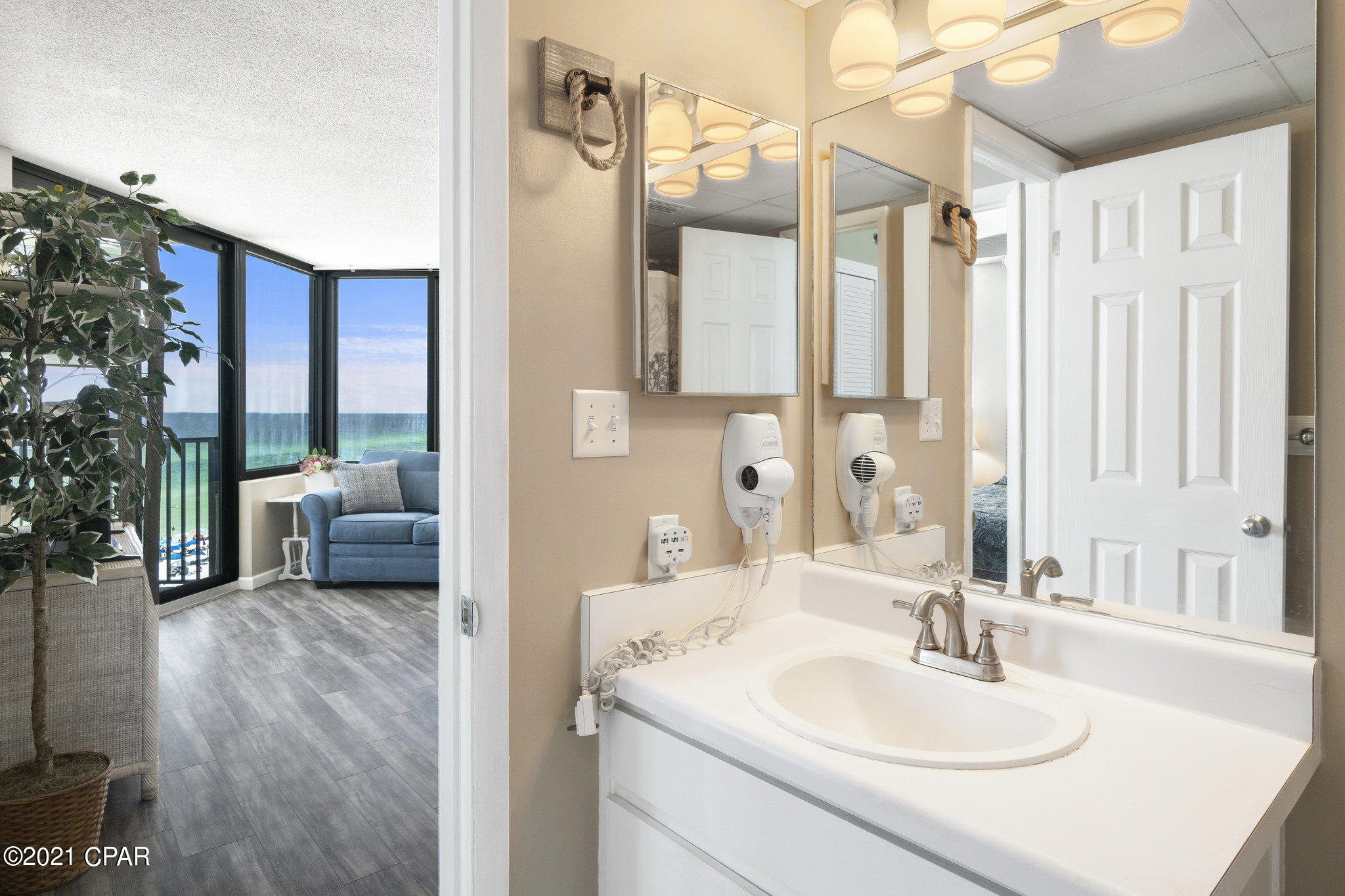 Sunbird Condo - Residential