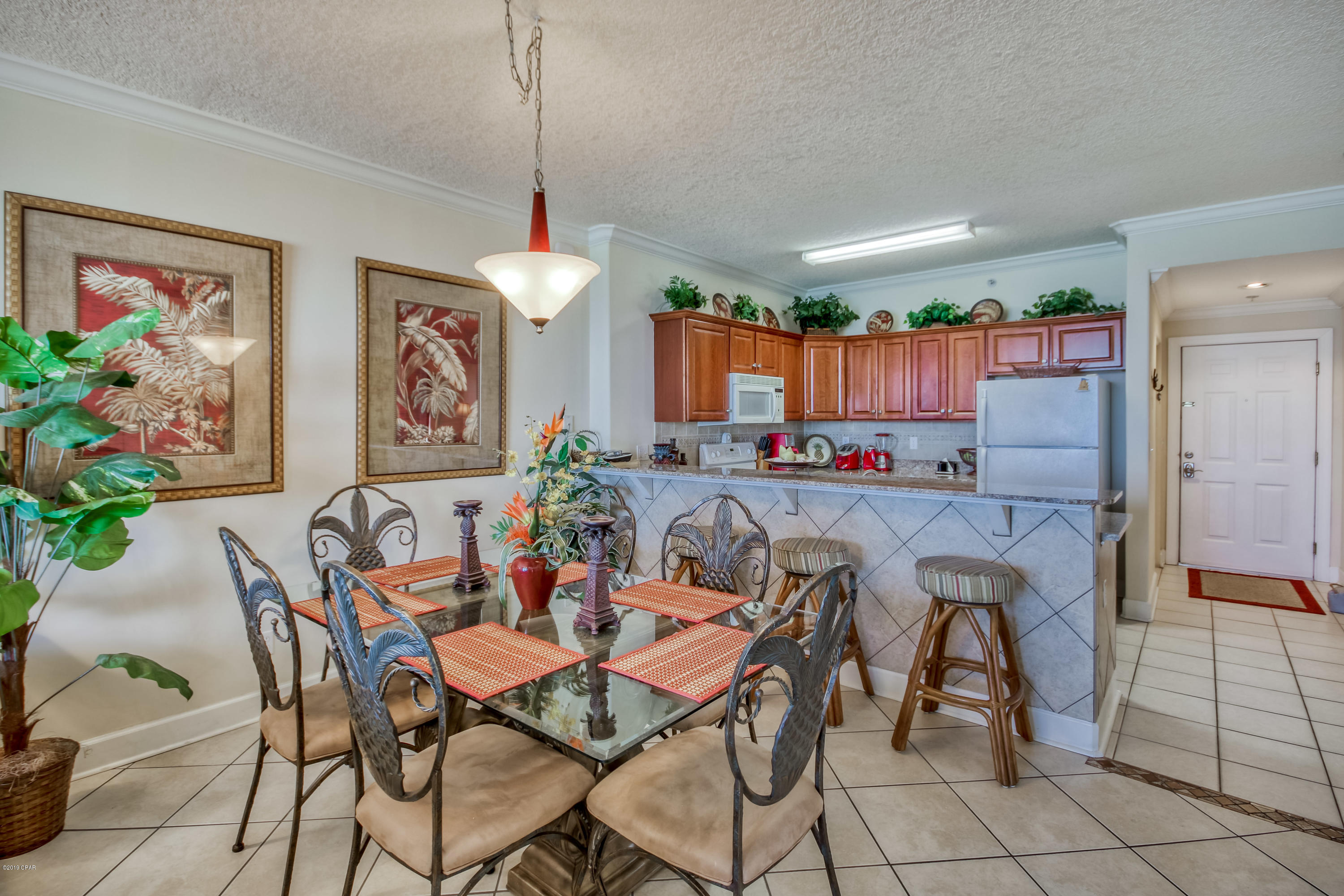 Twin Palms Resort - Residential