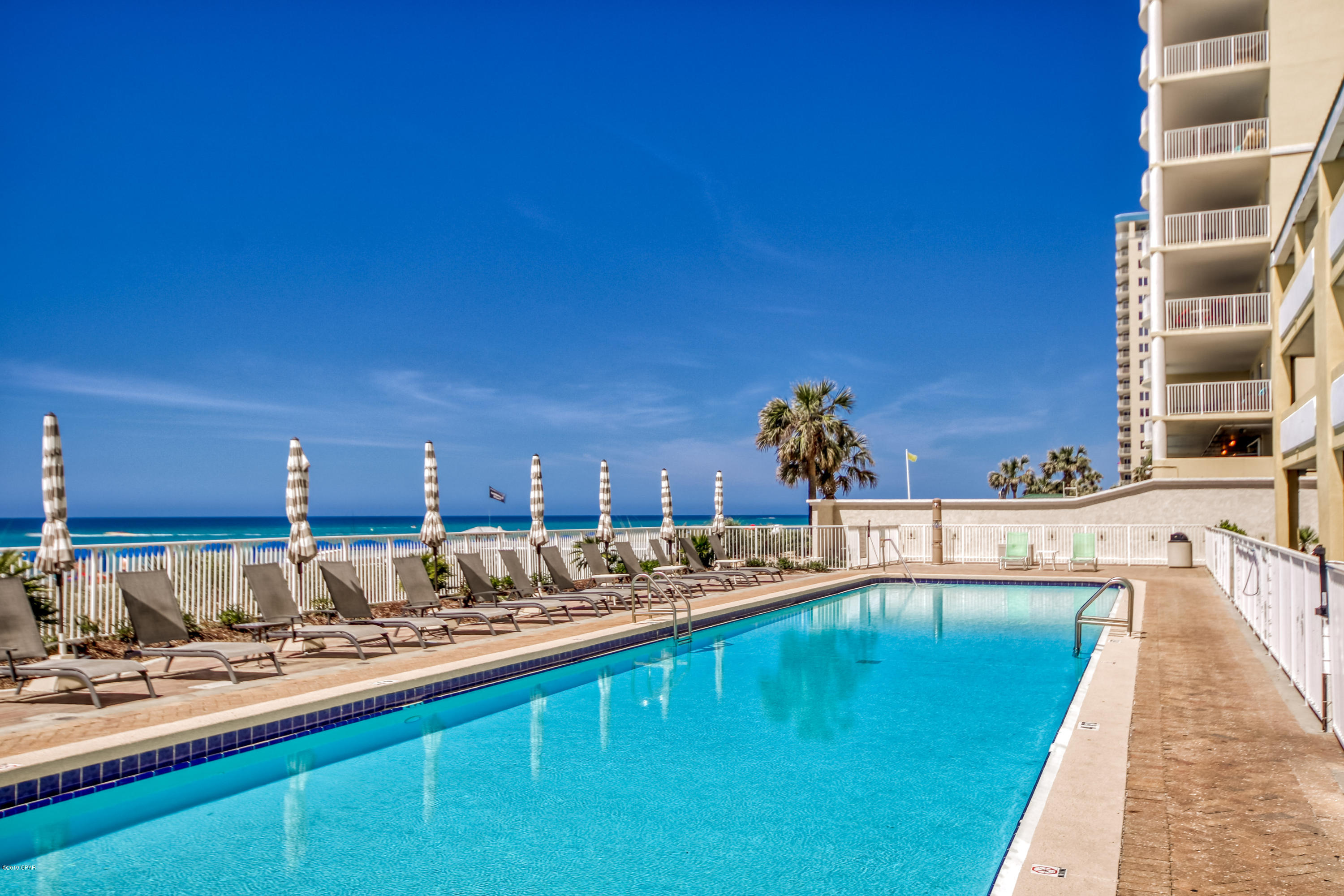 Twin Palms Resort - Residential