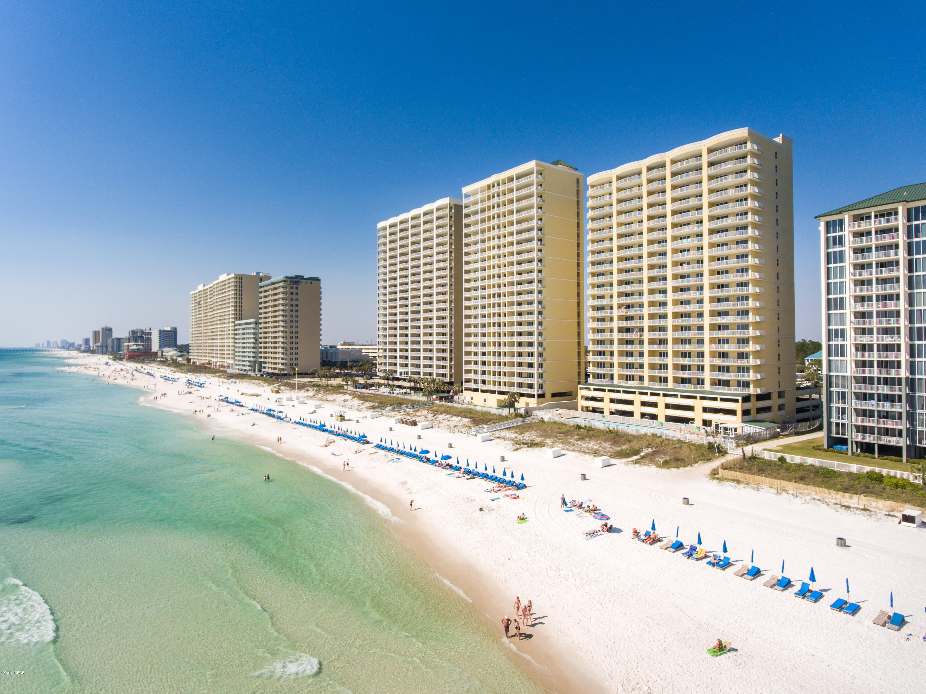 Twin Palms Resort - Residential