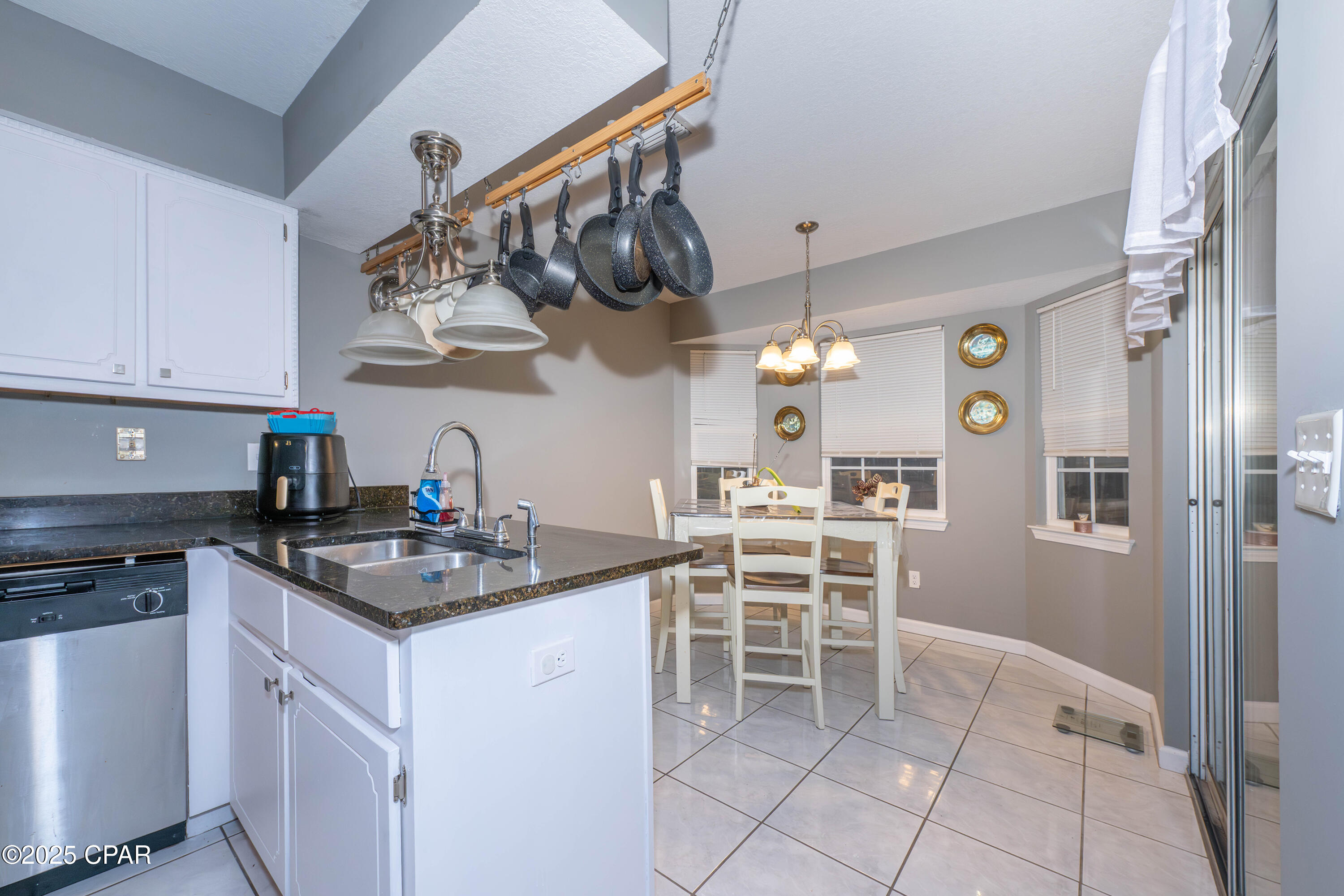 Shadow Bay Unt 3 & 4 - Residential