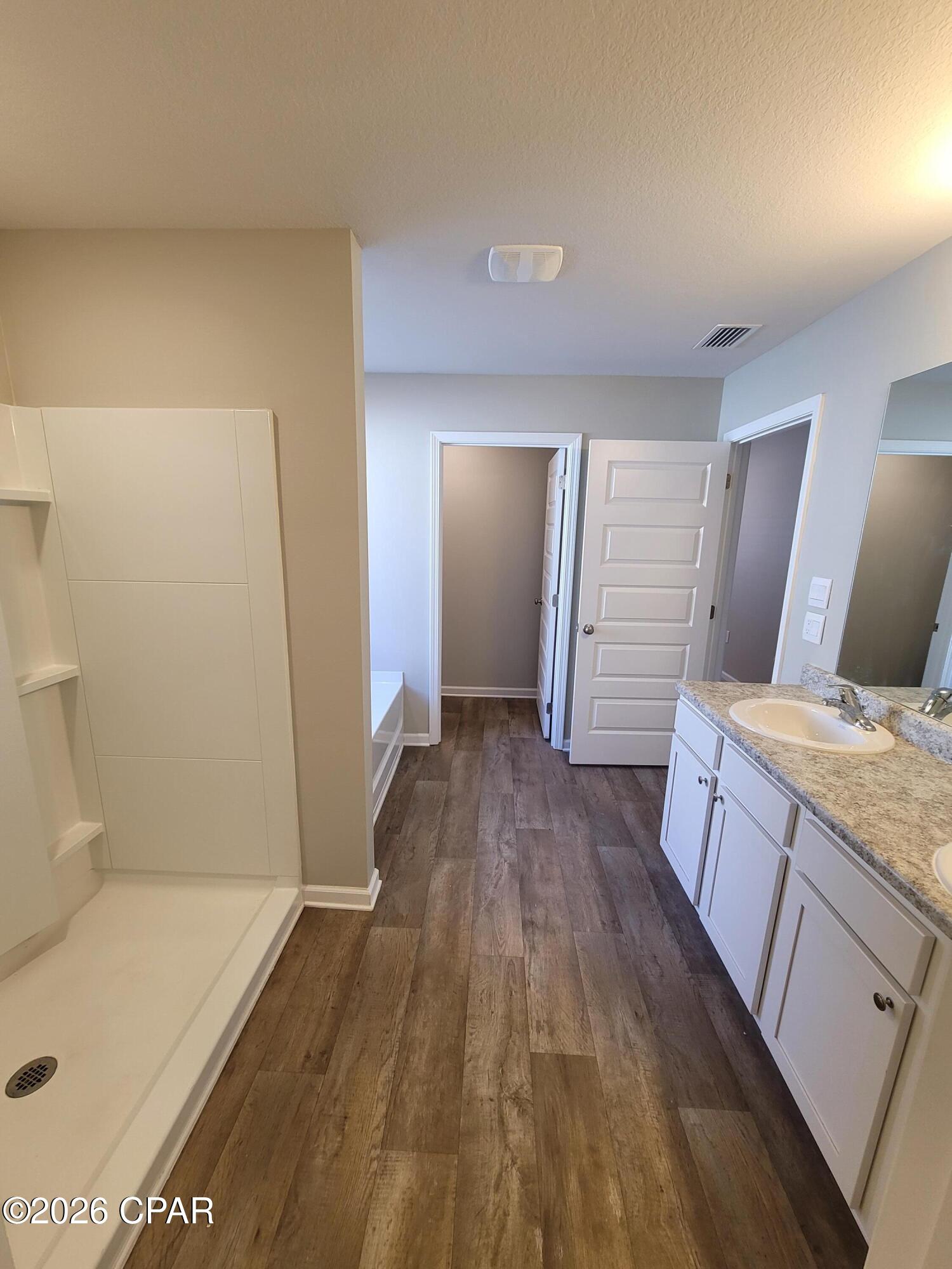 [No Recorded Subdiv] - Residential Lease