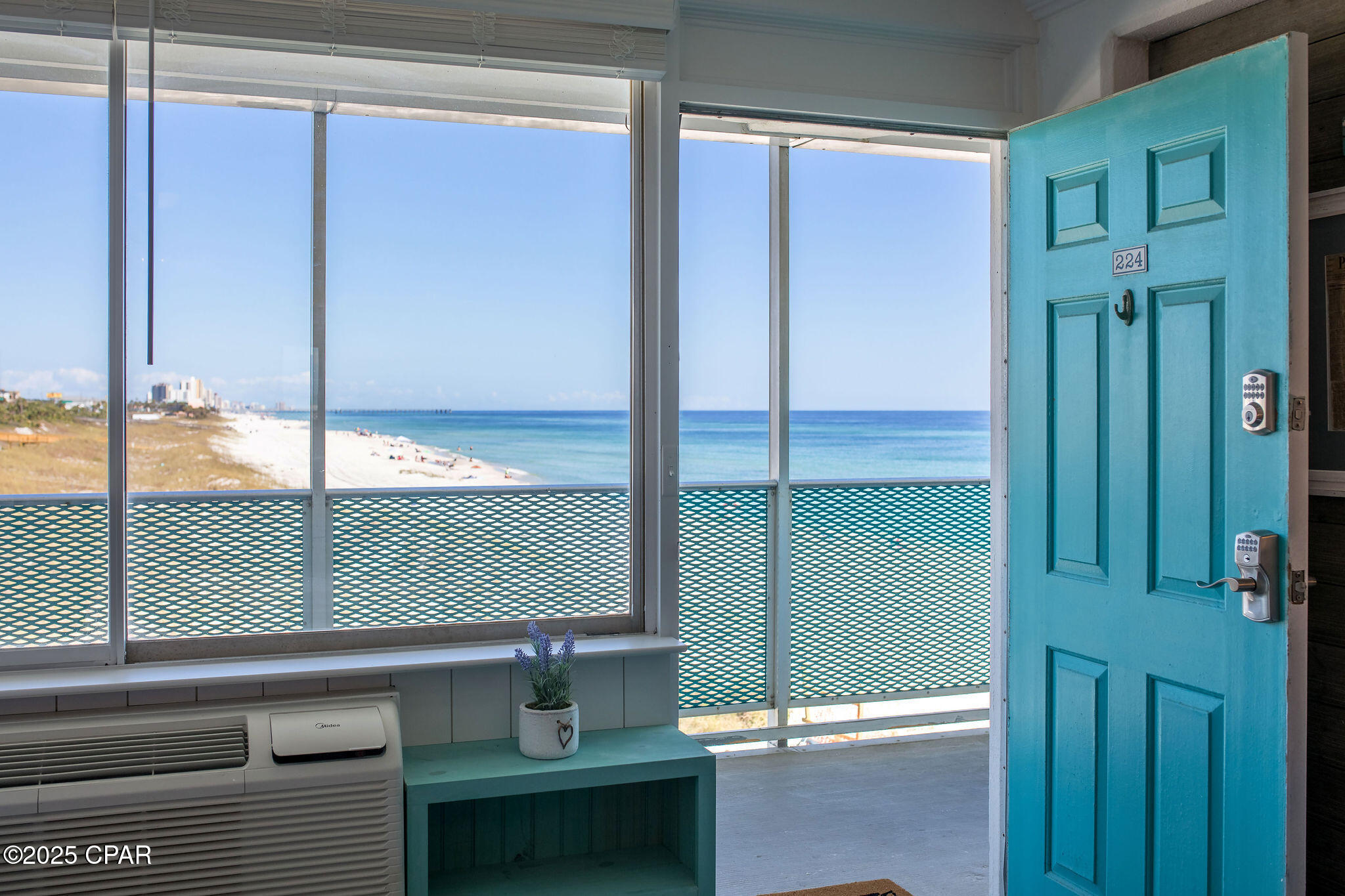 Fontainebleau Terrace - Residential