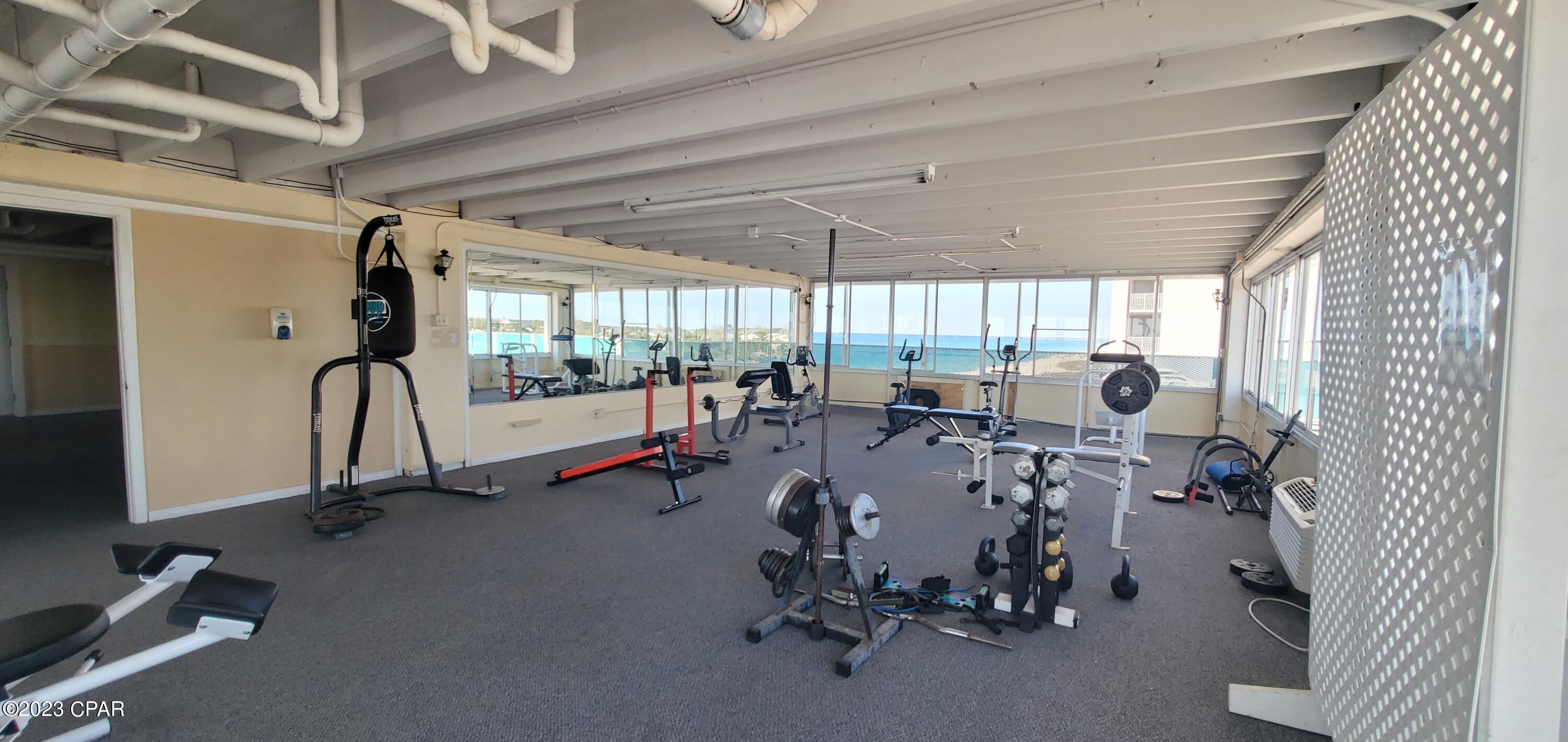 Fontainebleau Terrace - Residential