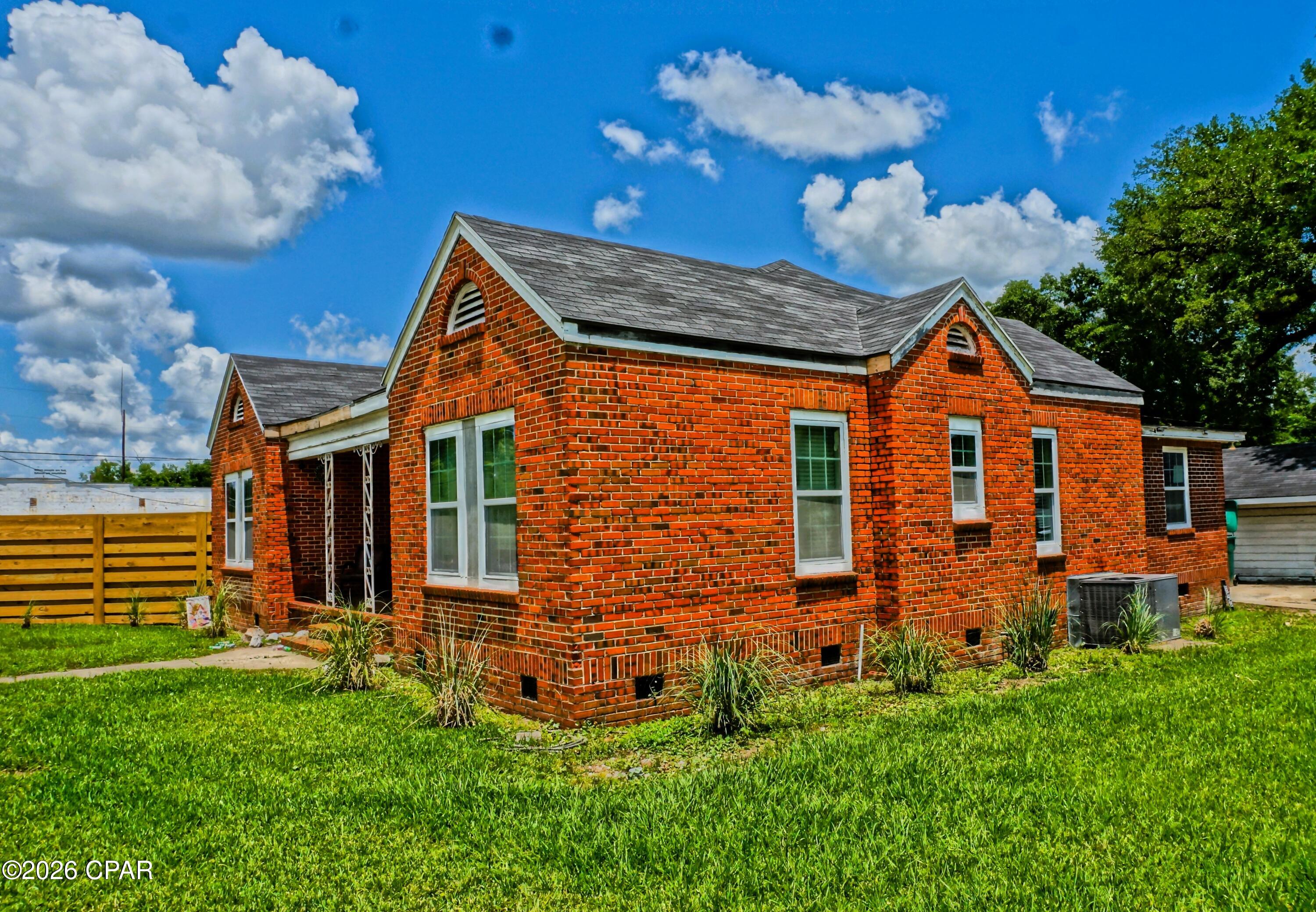[No Recorded Subdiv] - Residential