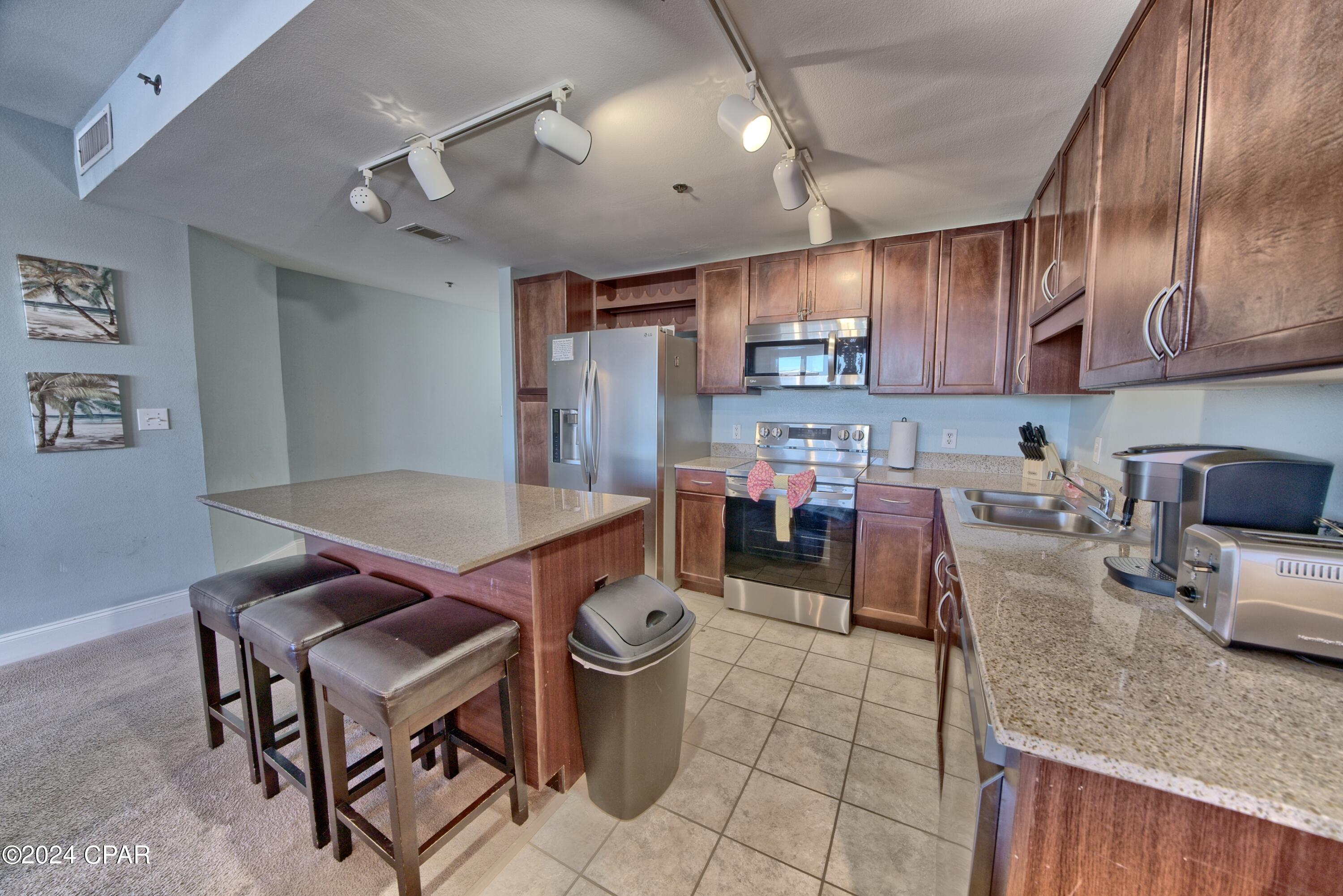 Laketown Wharf - Residential