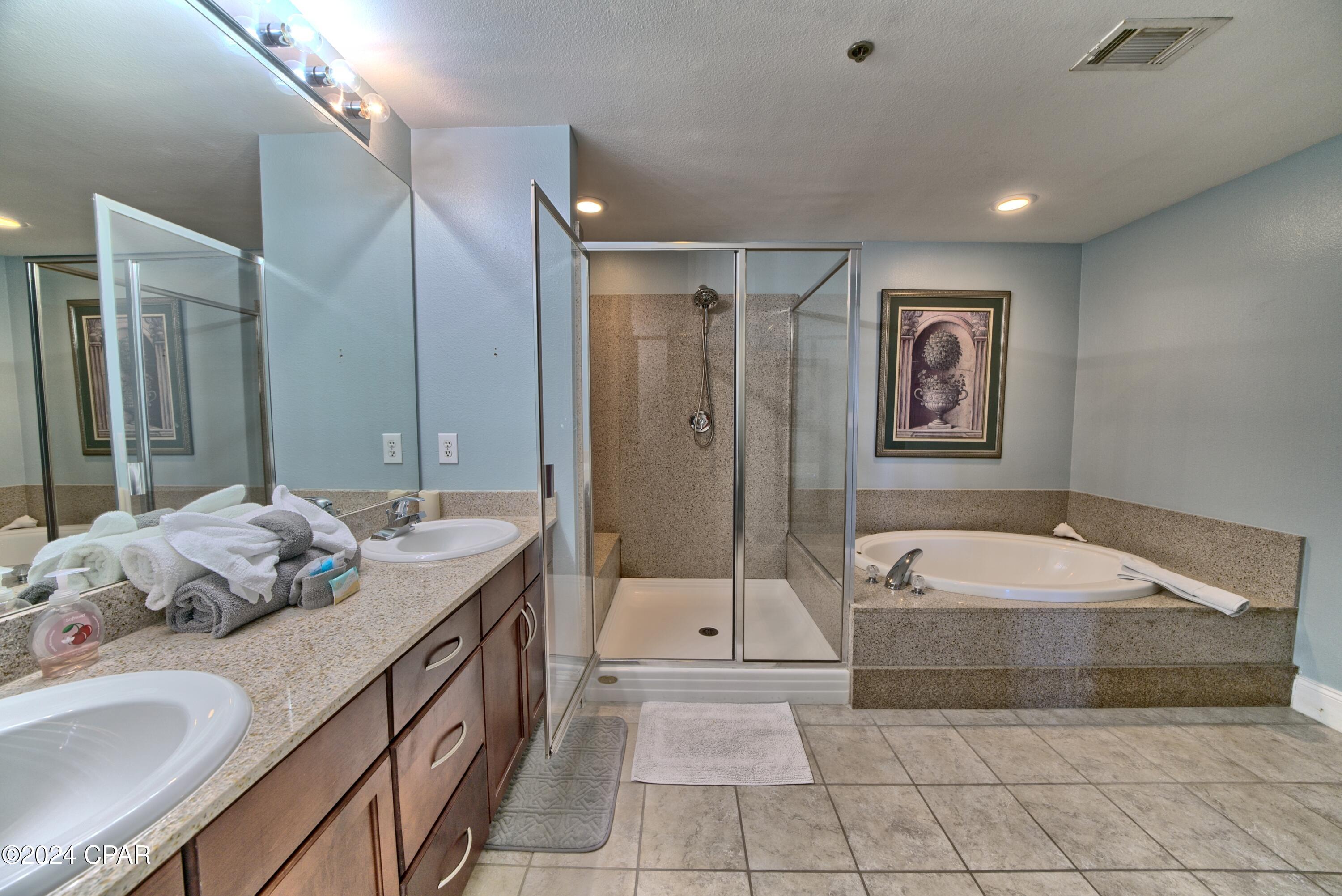 Laketown Wharf - Residential