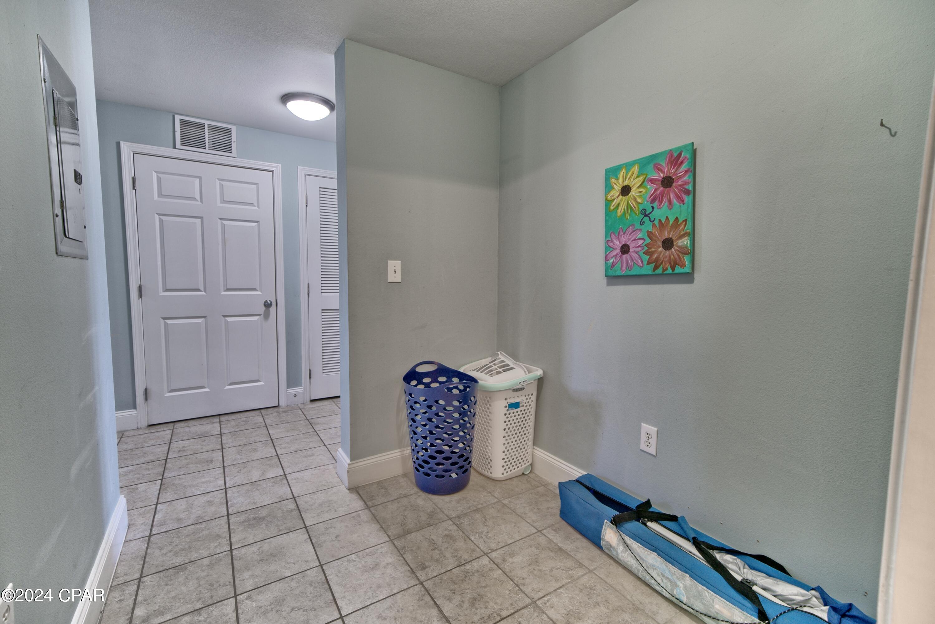 Laketown Wharf - Residential