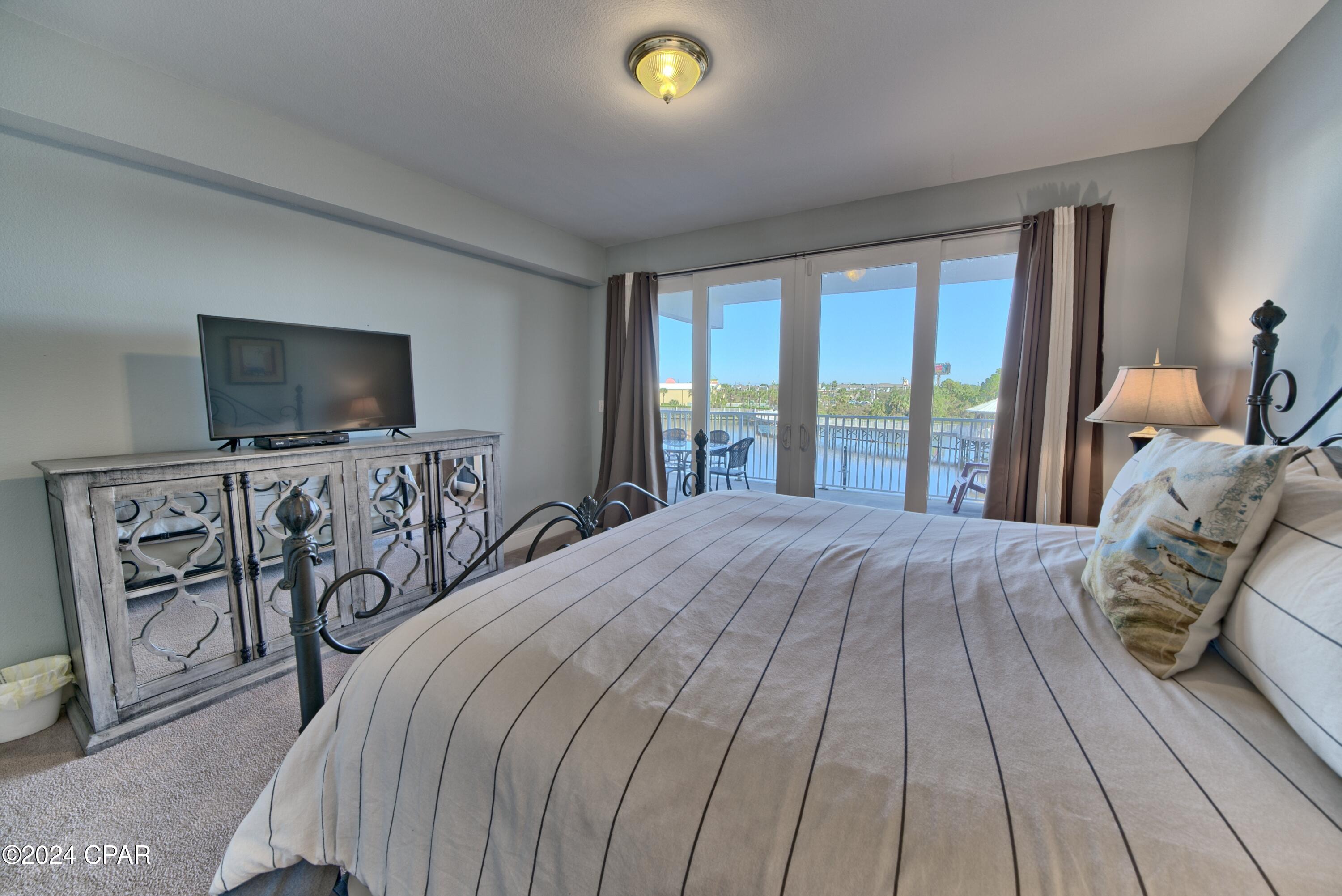 Laketown Wharf - Residential