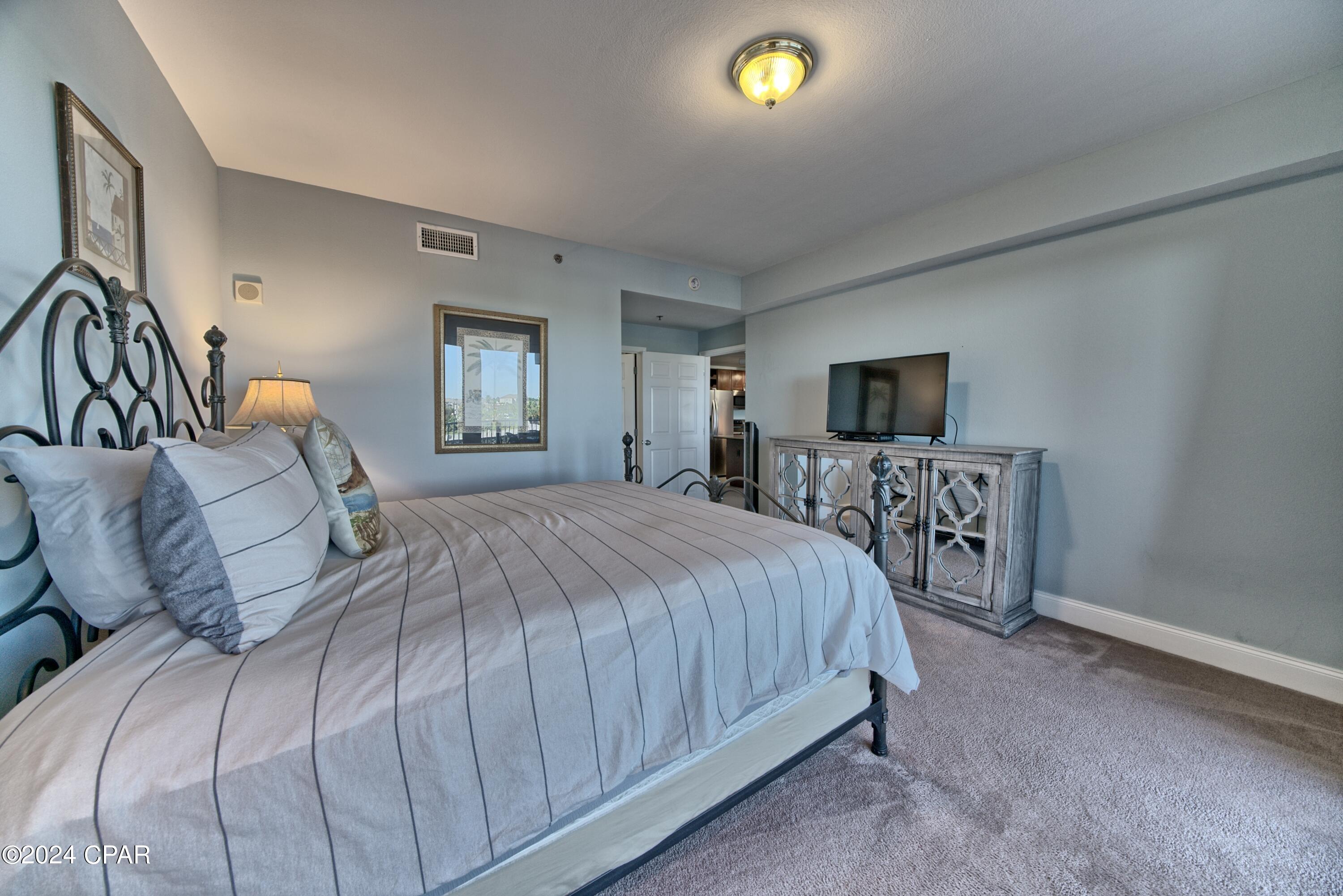 Laketown Wharf - Residential