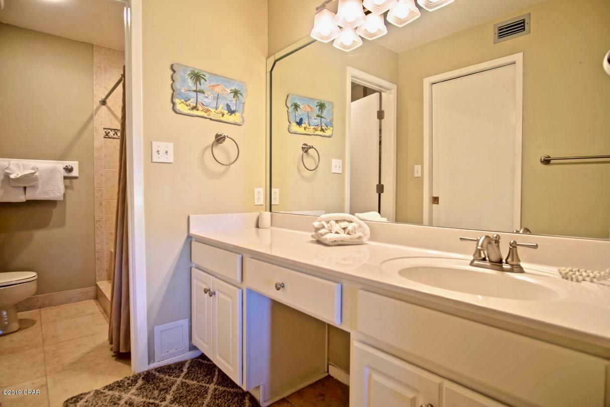 Edgewater Golf Villas V-A - Residential