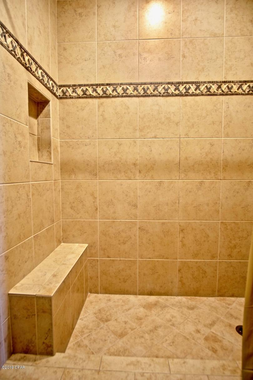 Edgewater Golf Villas V-A - Residential