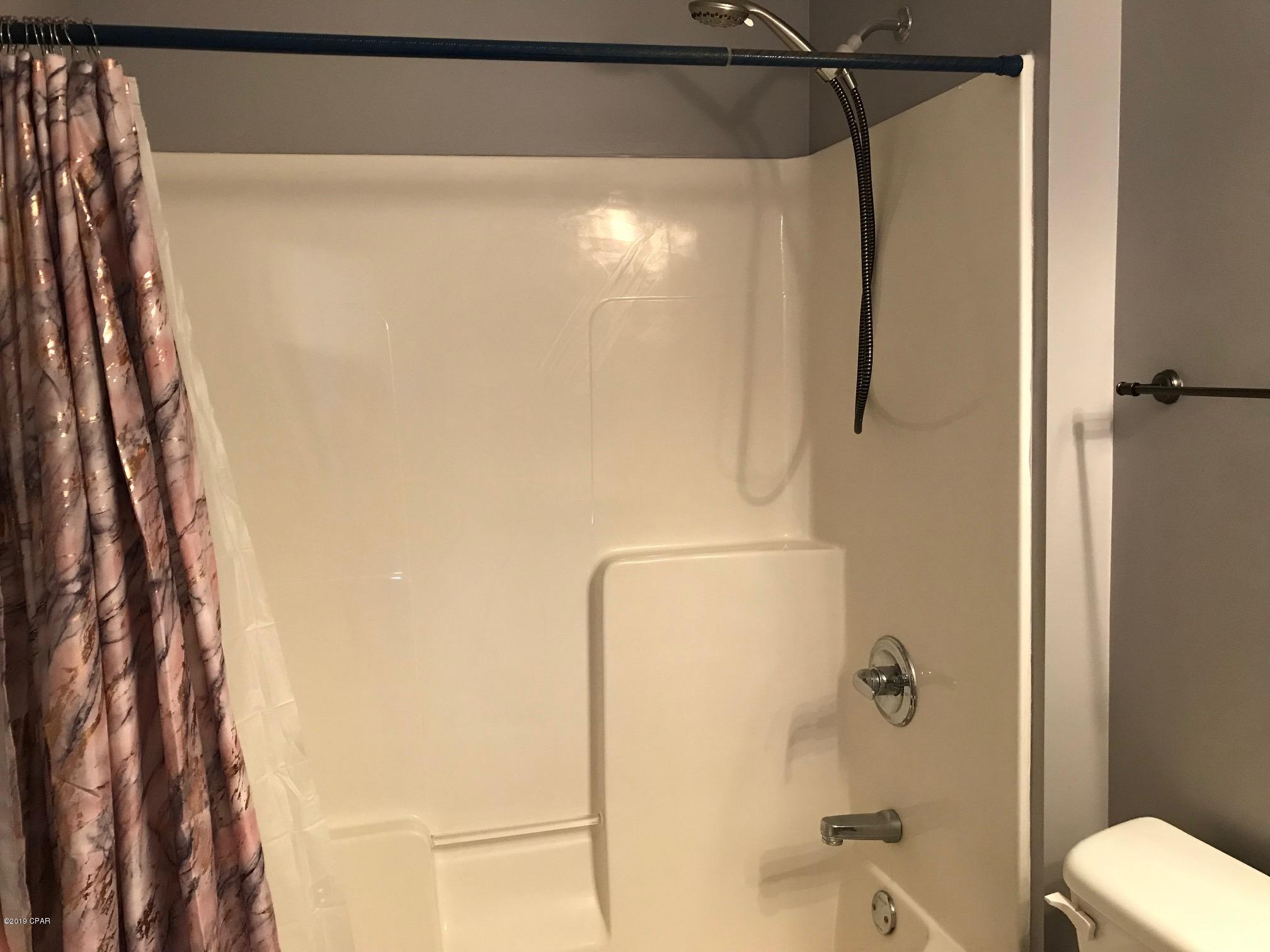 Ashlee Manor - Residential