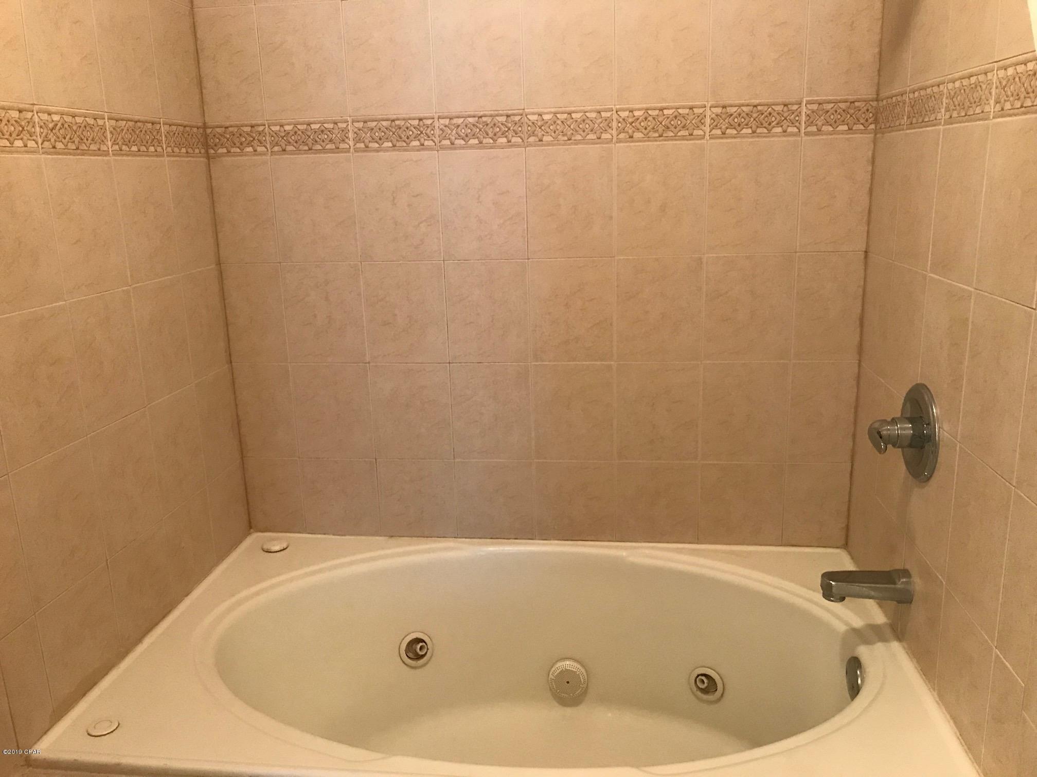 Ashlee Manor - Residential