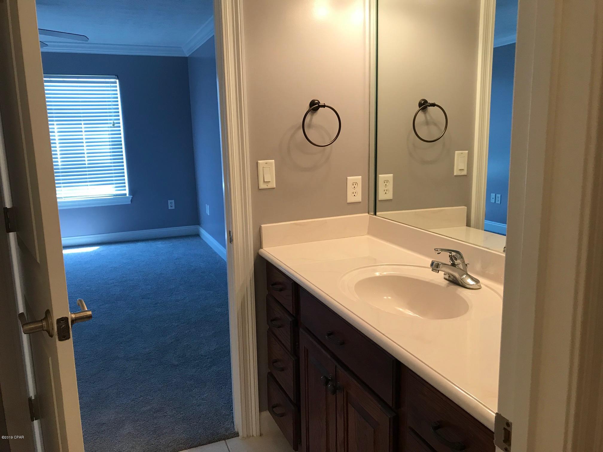 Ashlee Manor - Residential