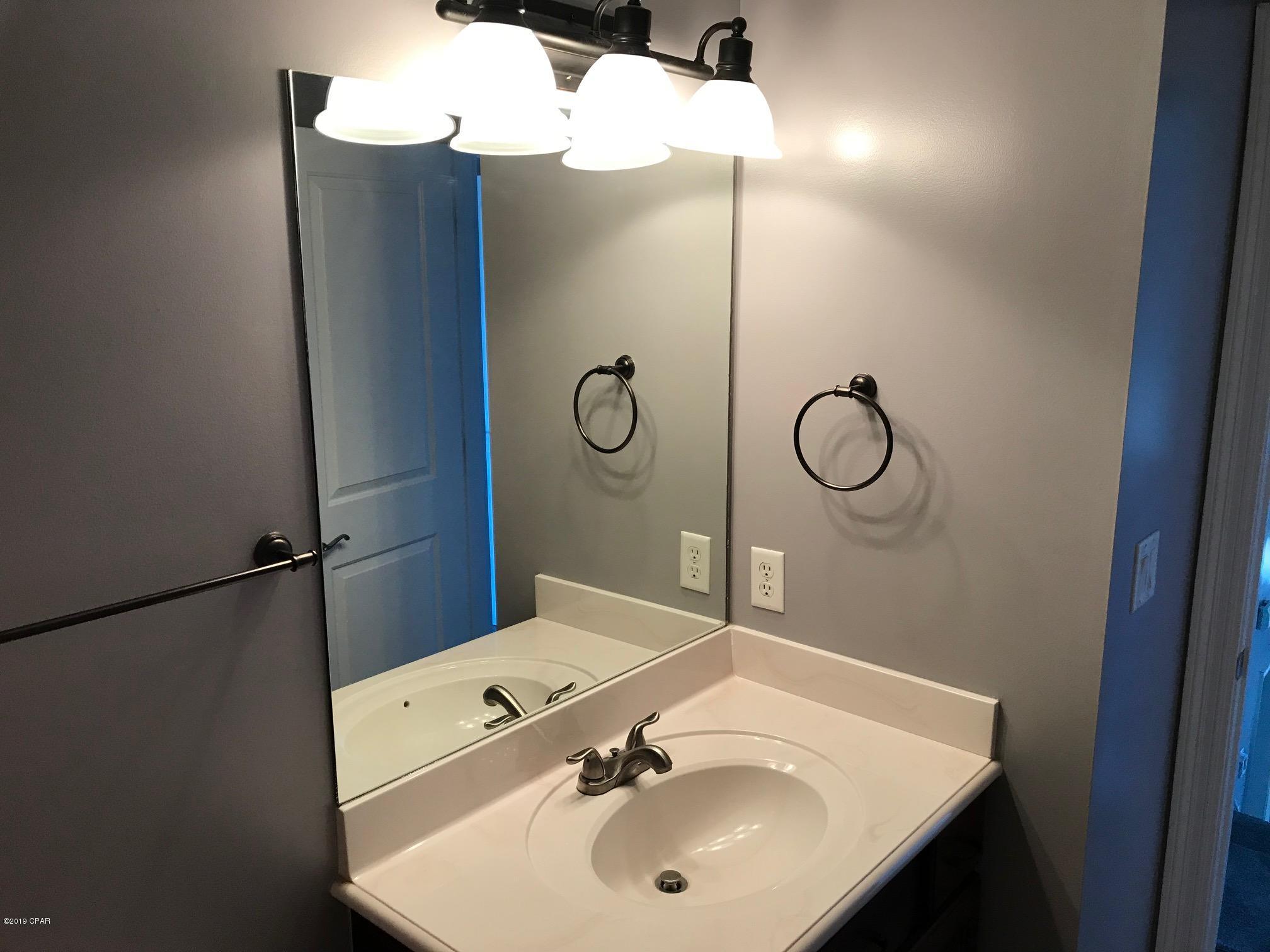 Ashlee Manor - Residential